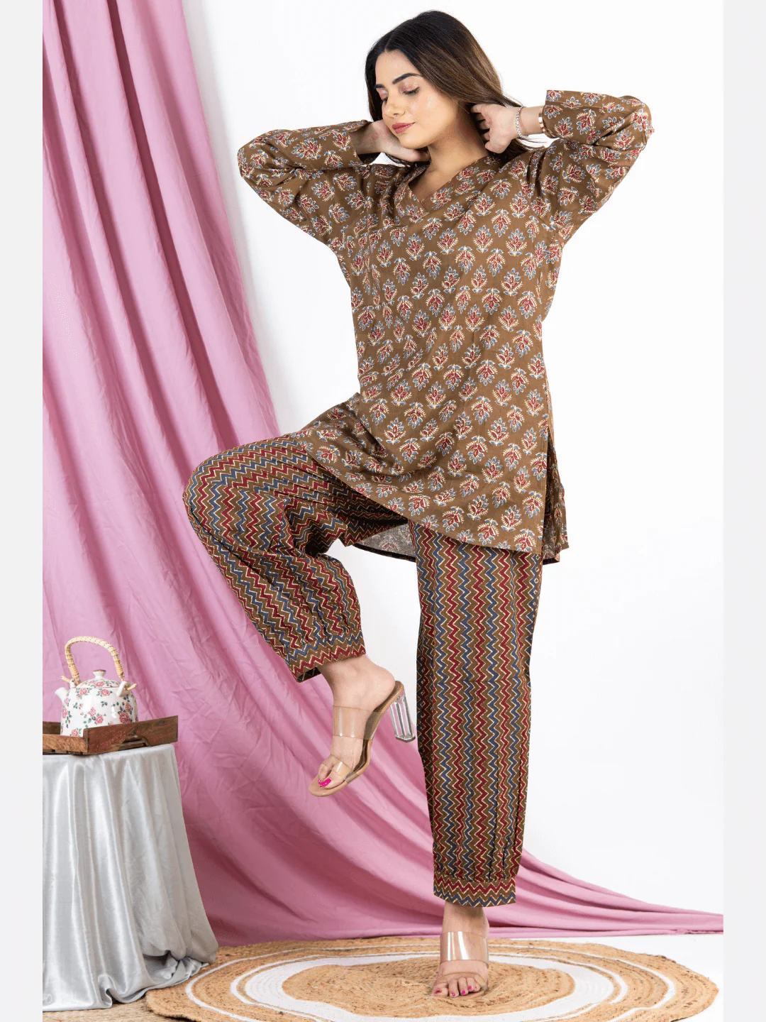 Bagru Brown V Neck Cotton Loungewear - Image 4