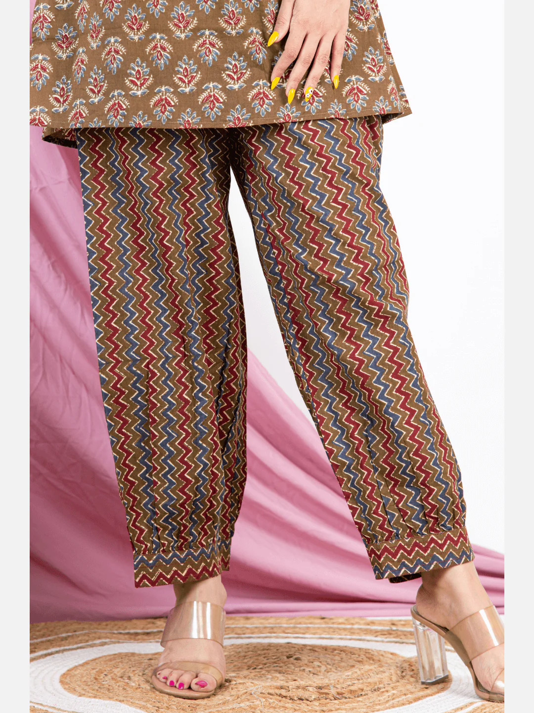 Bagru Brown V Neck Cotton Loungewear - Image 6