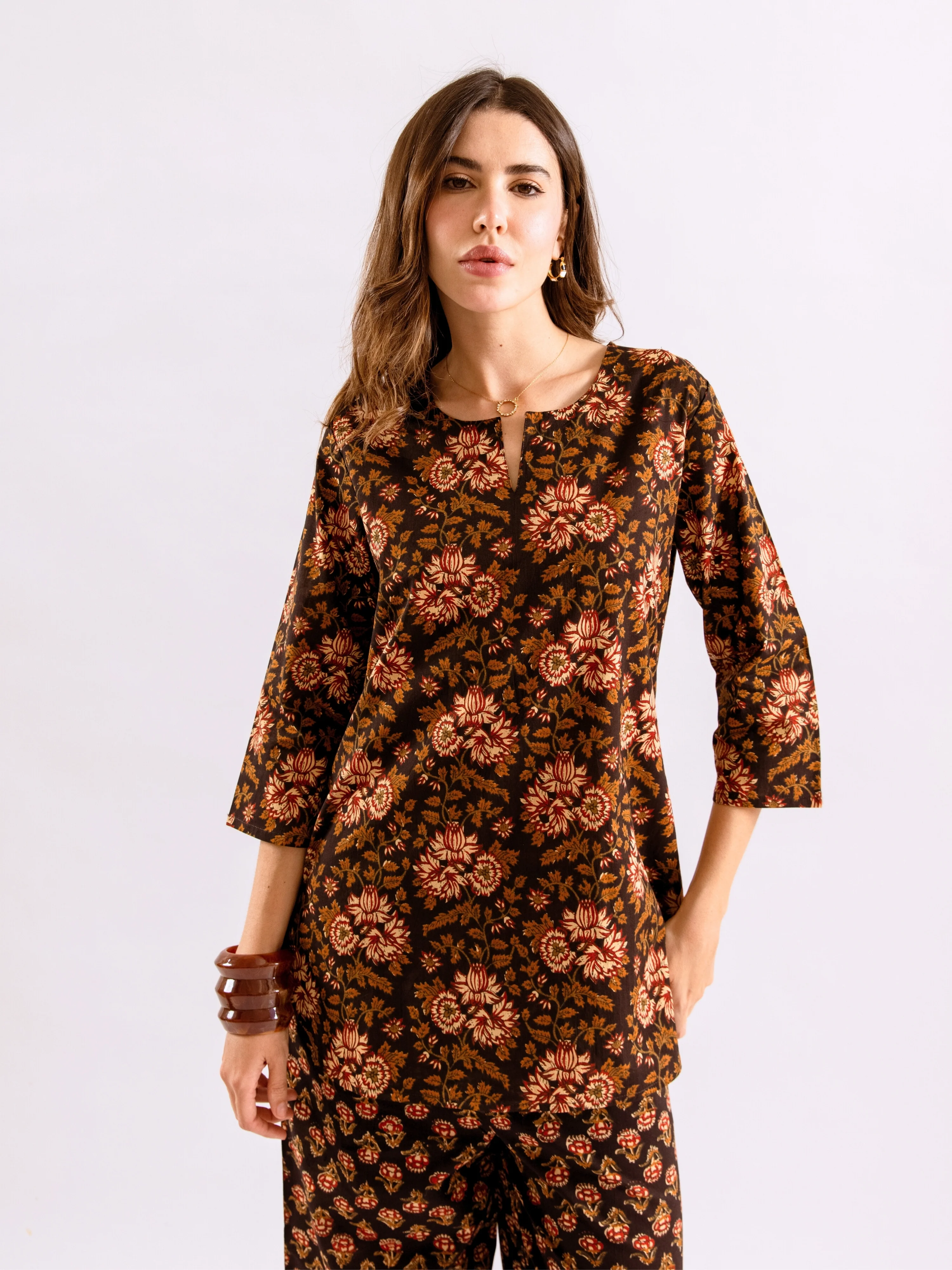Black Abstract floral Pure Cotton Round neck Co-ord set - Image 12