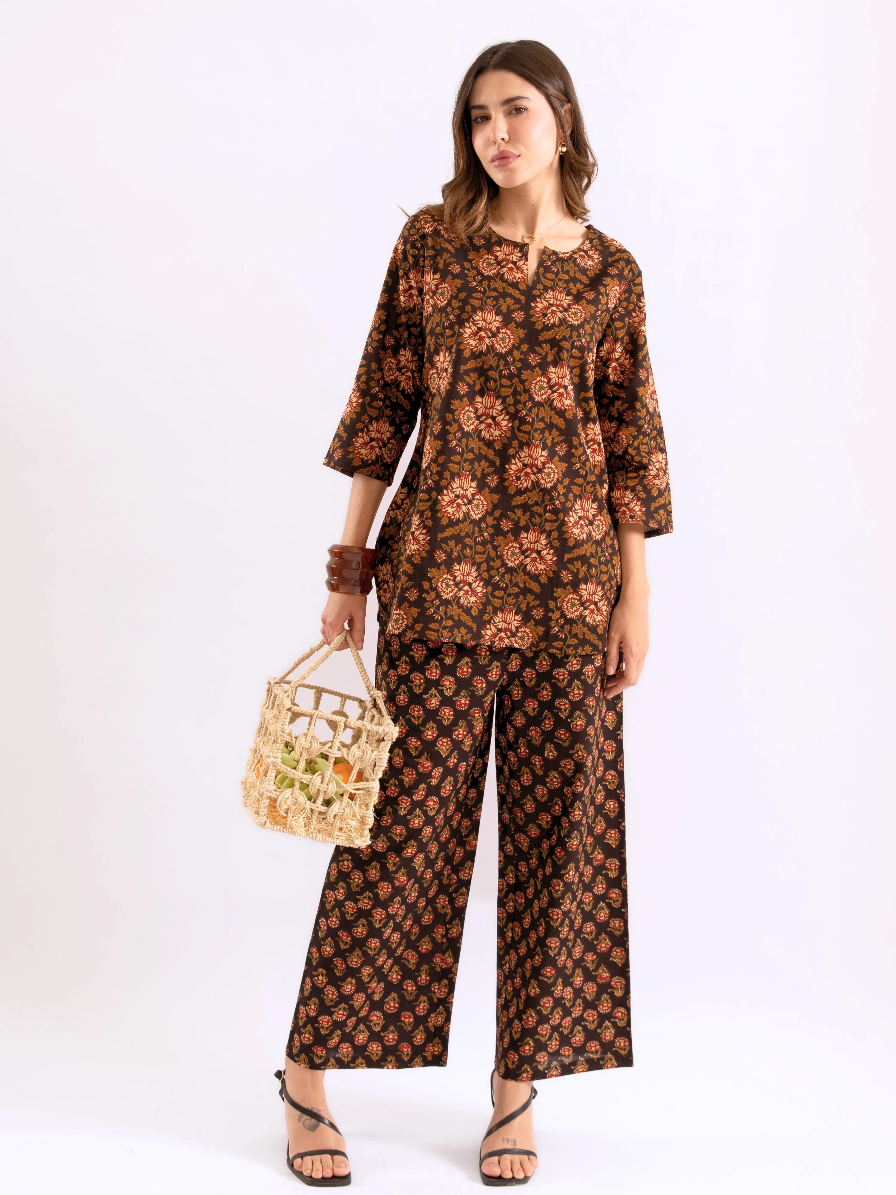 Black Abstract floral Pure Cotton Round neck Co-ord set - Image 14