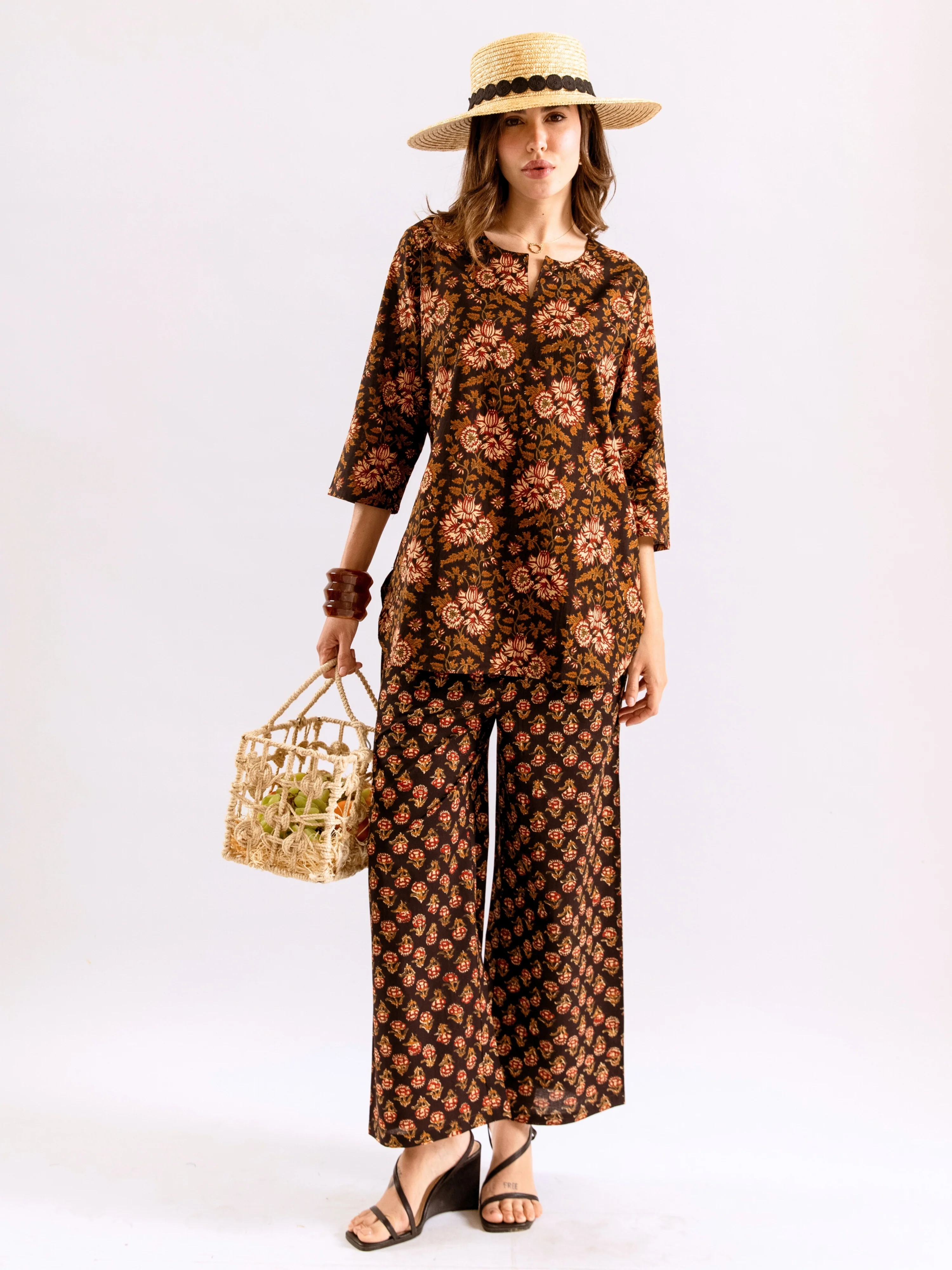 Black Abstract floral Pure Cotton Round neck Co-ord set - Image 6