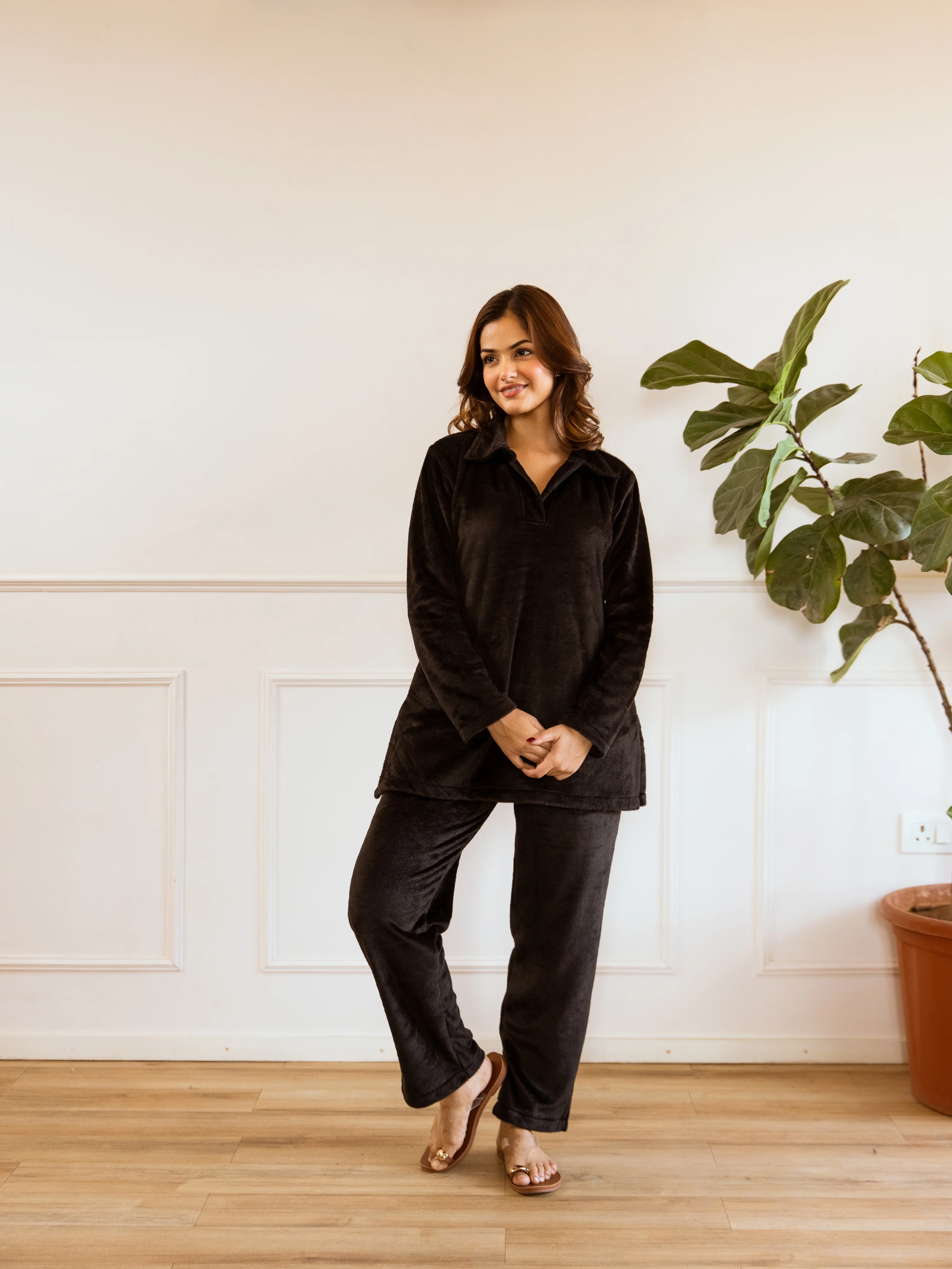 Black Super Soft Woollen Collar Set - Image 7