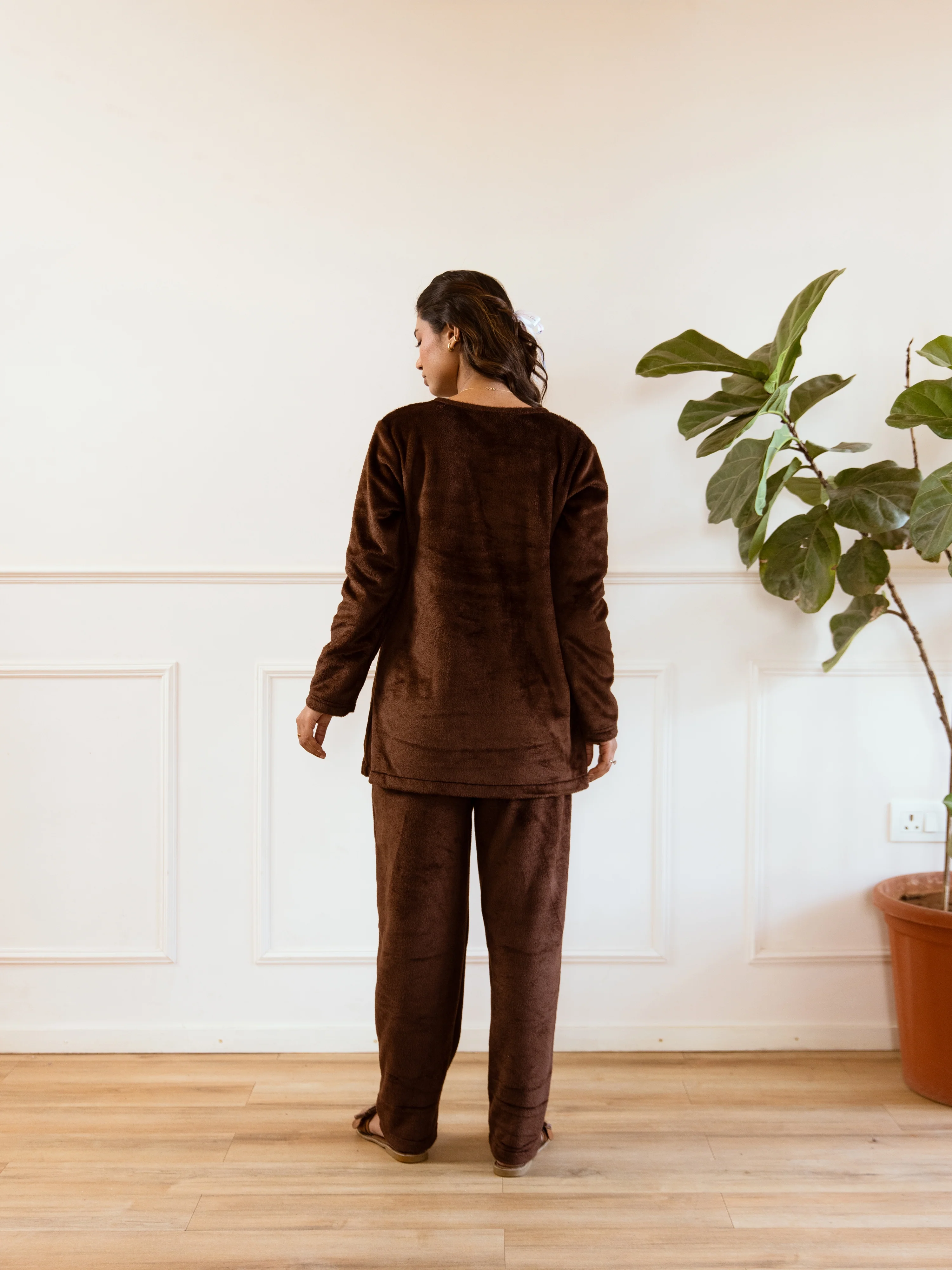 Brown Super Soft Woollen Cardigan Set - Image 8