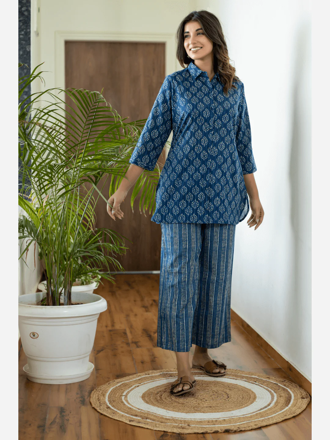 Stripe Patti Collared Cotton Loungewear - Image 4