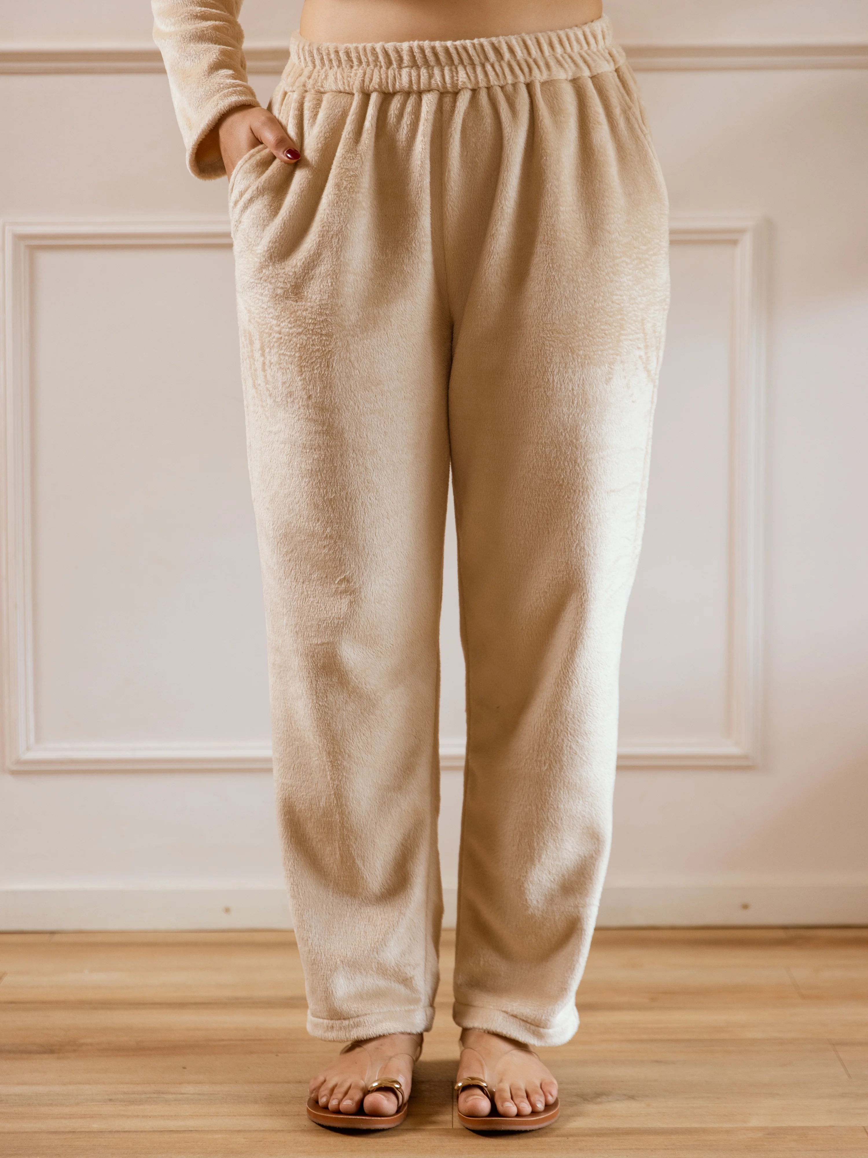 Cross Neck Super Soft Beige Woollen Set - Image 11