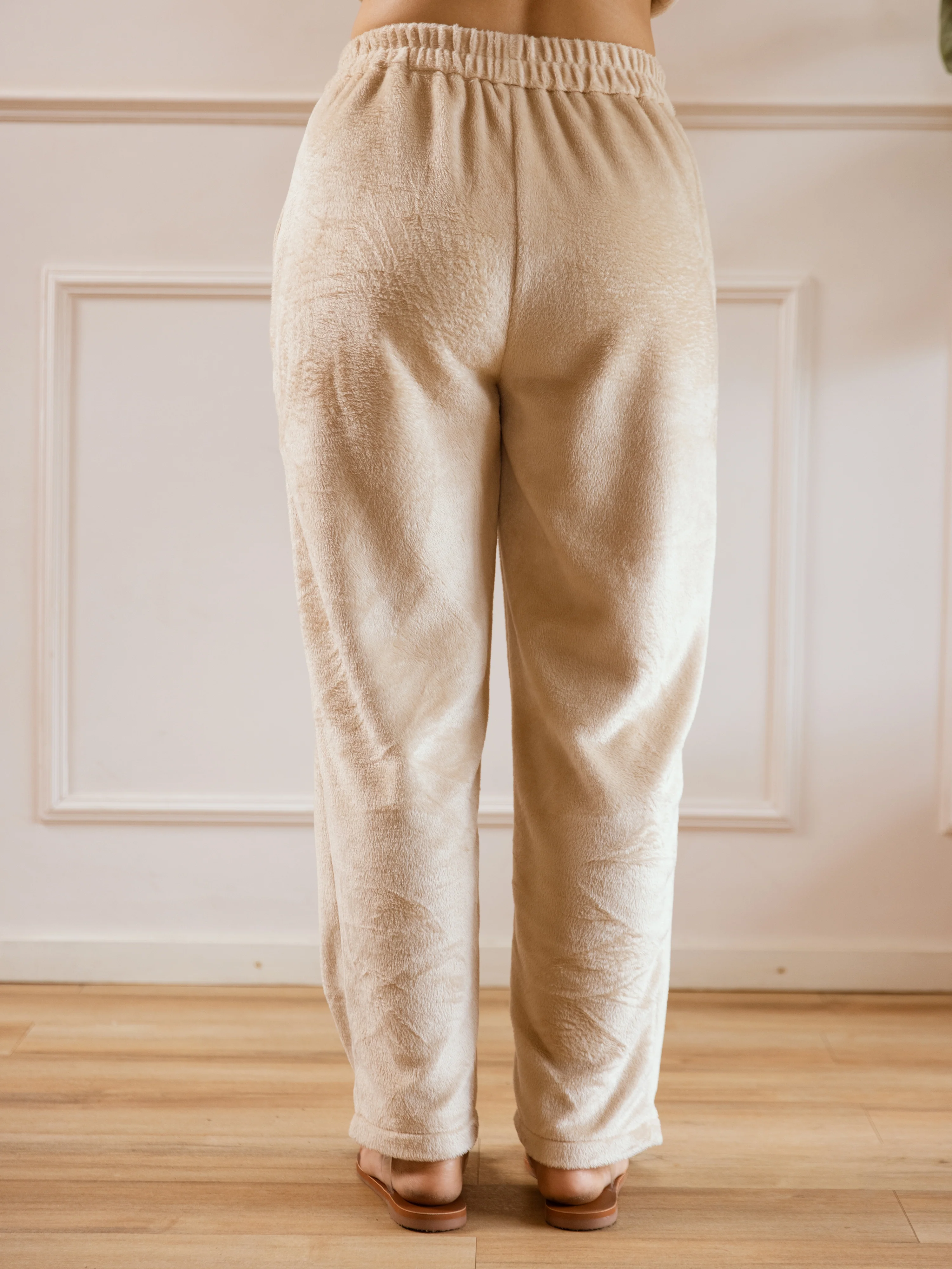 Cross Neck Super Soft Beige Woollen Set - Image 12