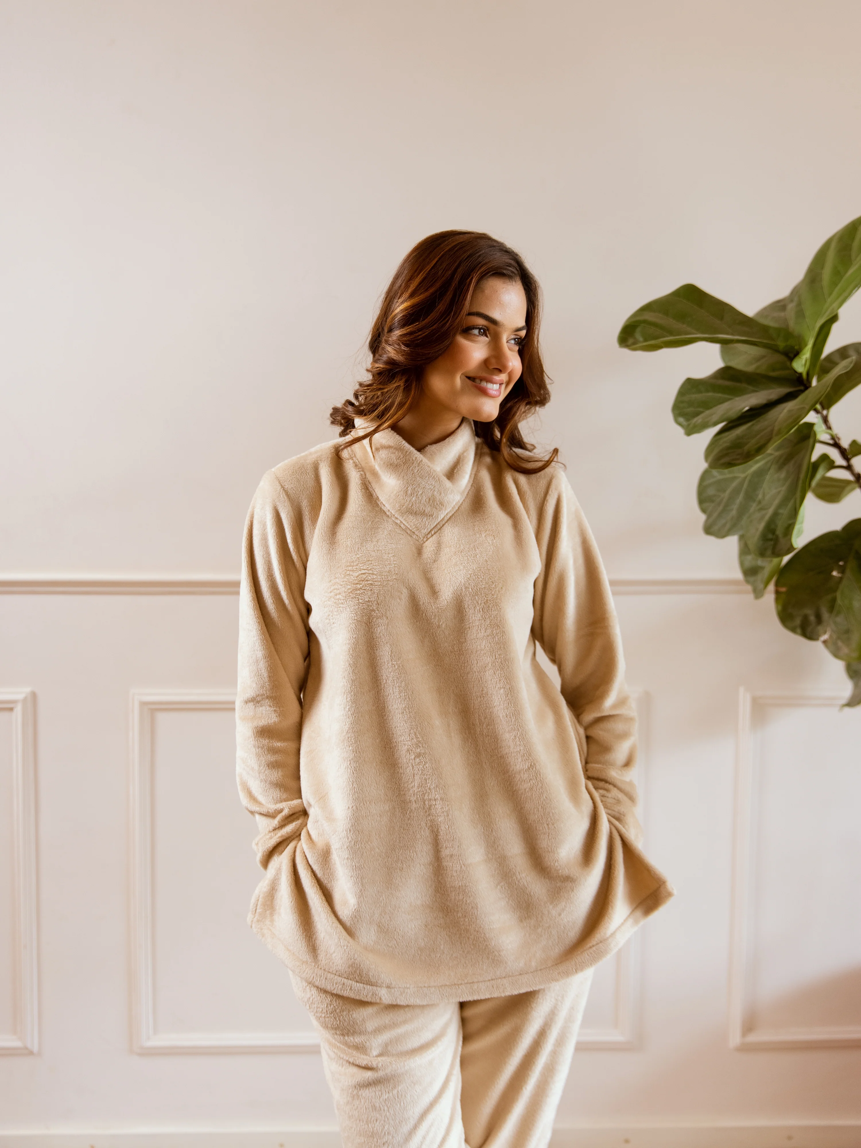Cross Neck Super Soft Beige Woollen Set - Image 8