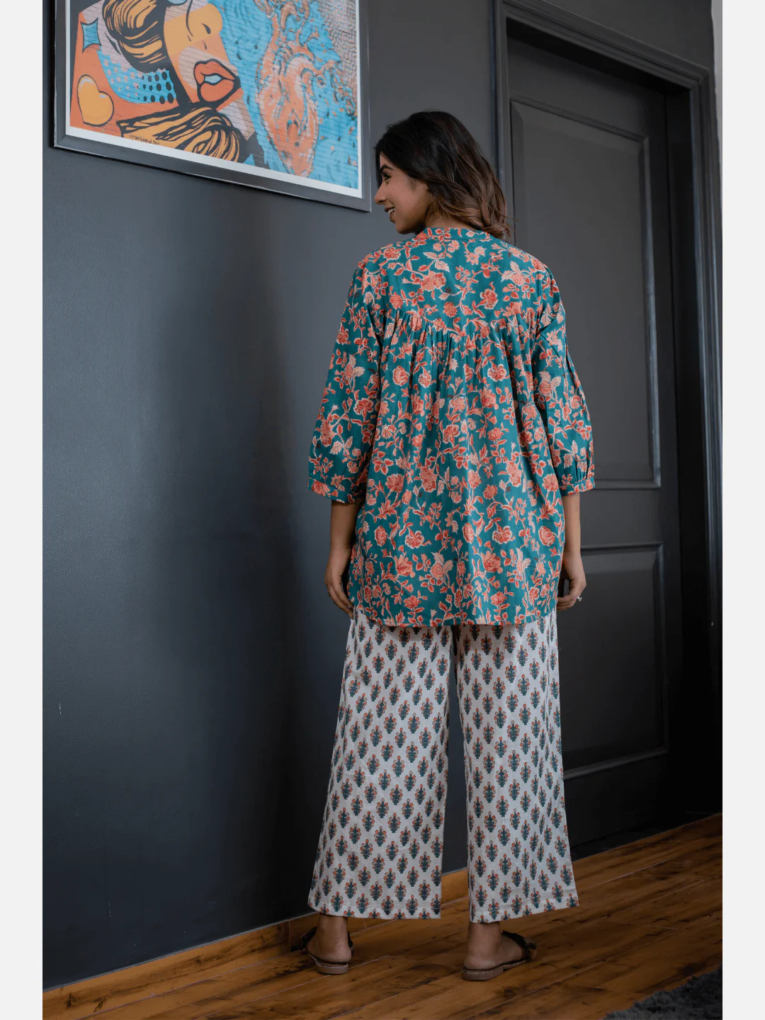 Emerald back pleated Cotton Loungewear - Image 4