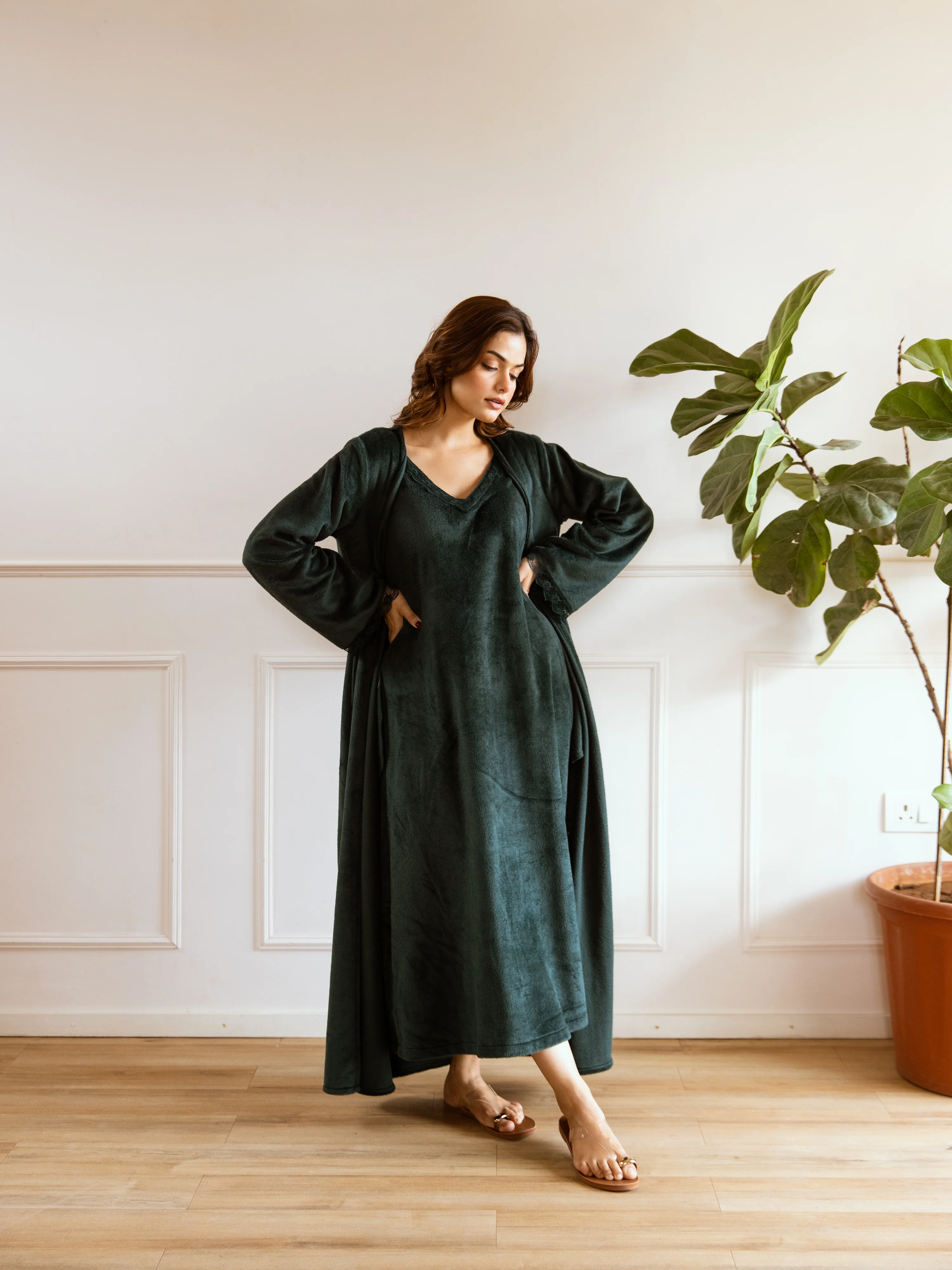 Emerald Super Soft Woollen Maxi & Shrug Set - Image 5