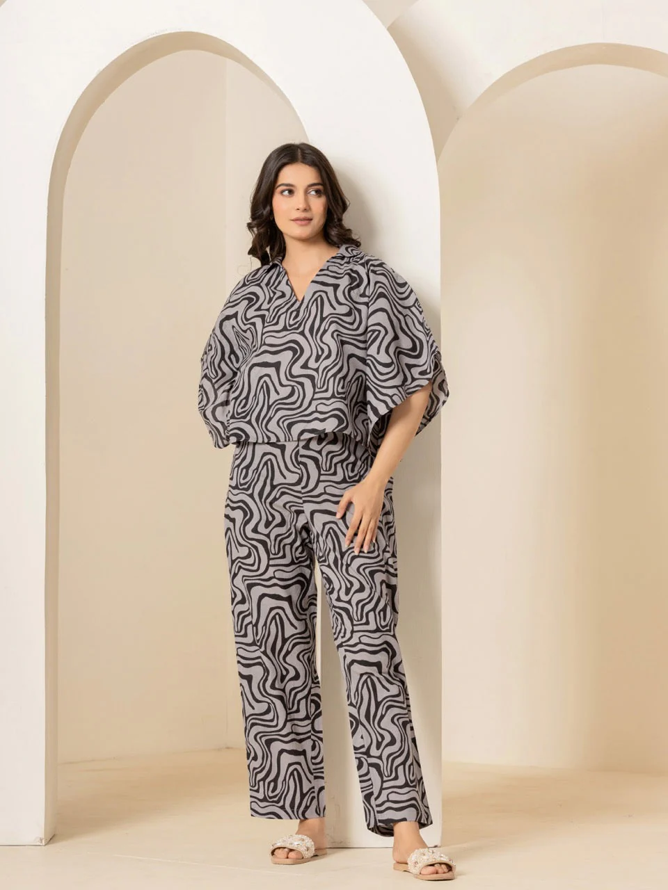 Fluid Wave Noir Black Kaftan Top - Image 12