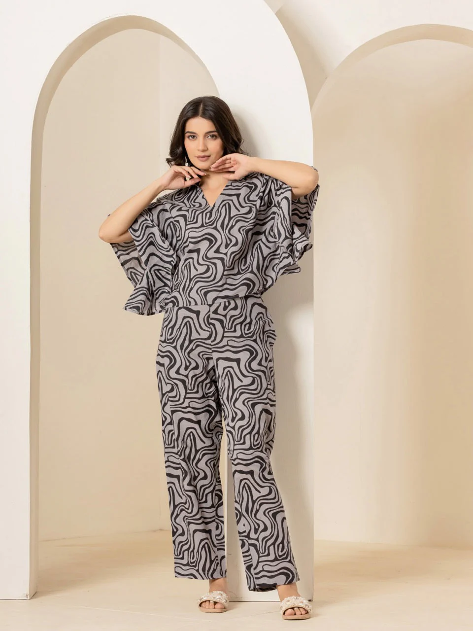 Fluid Wave Noir Black Pant - Image 4