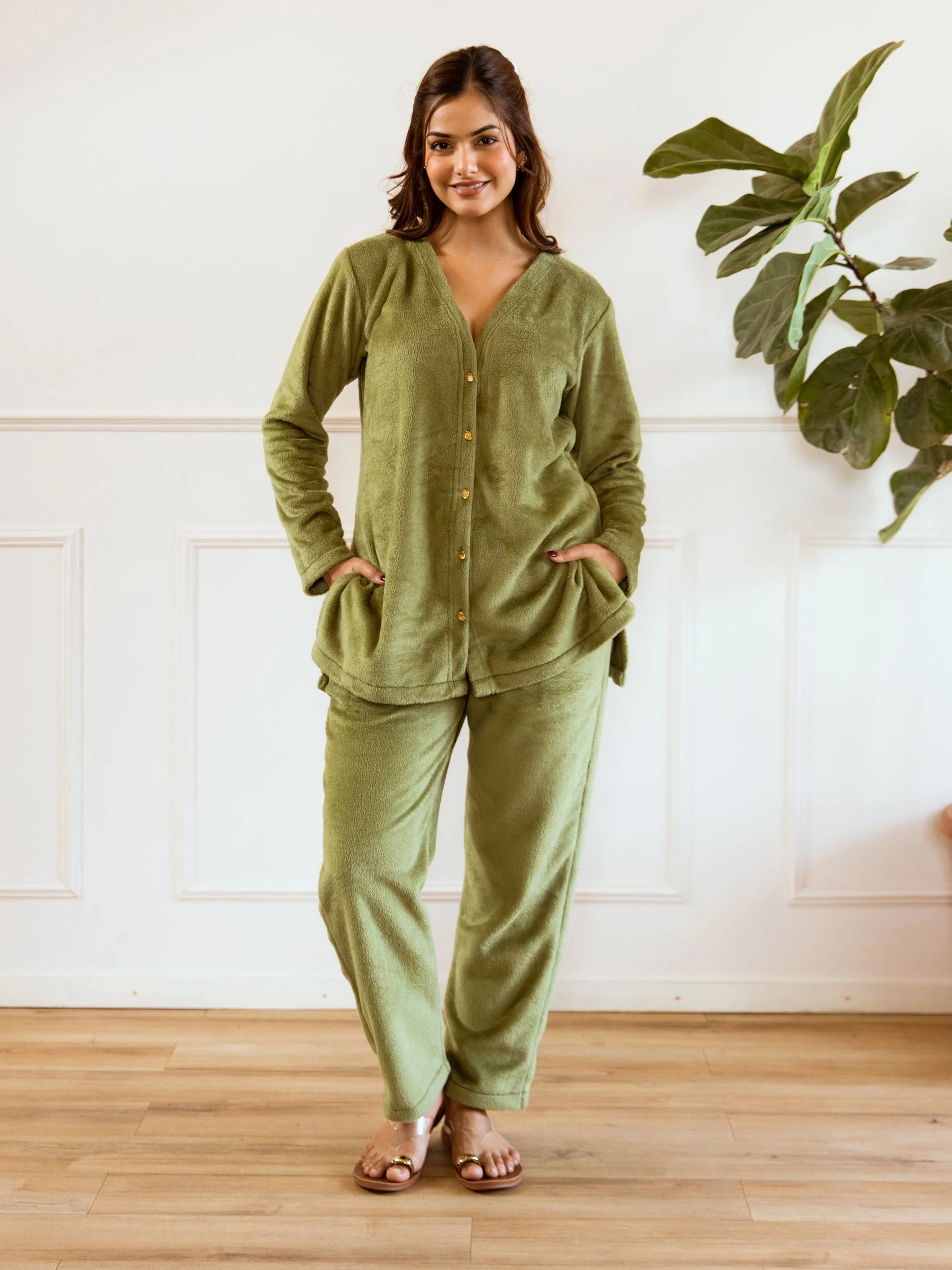 Green Super Soft Woollen Cardigan Set - Image 2
