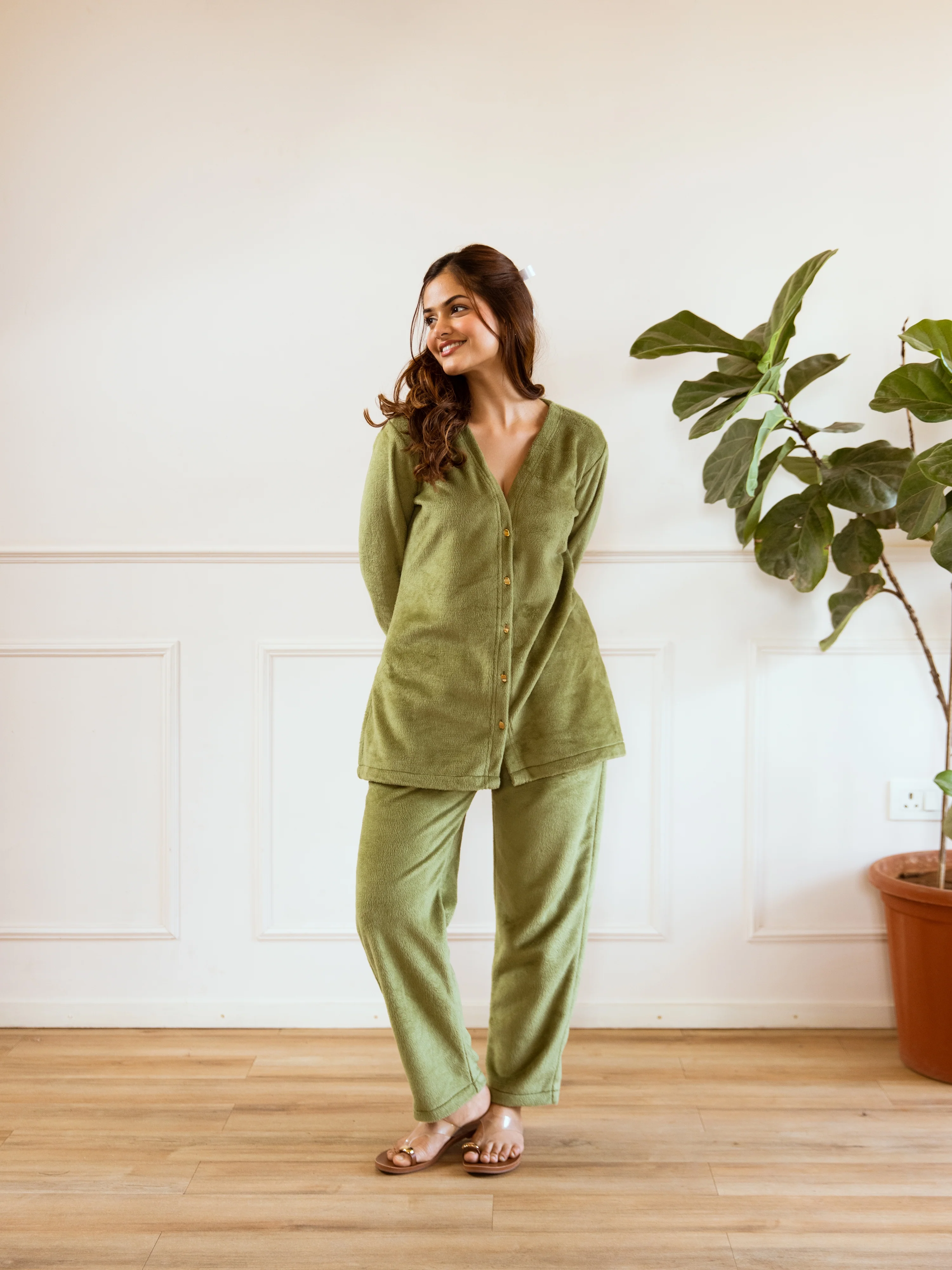 Green Super Soft Woollen Cardigan Set - Image 5