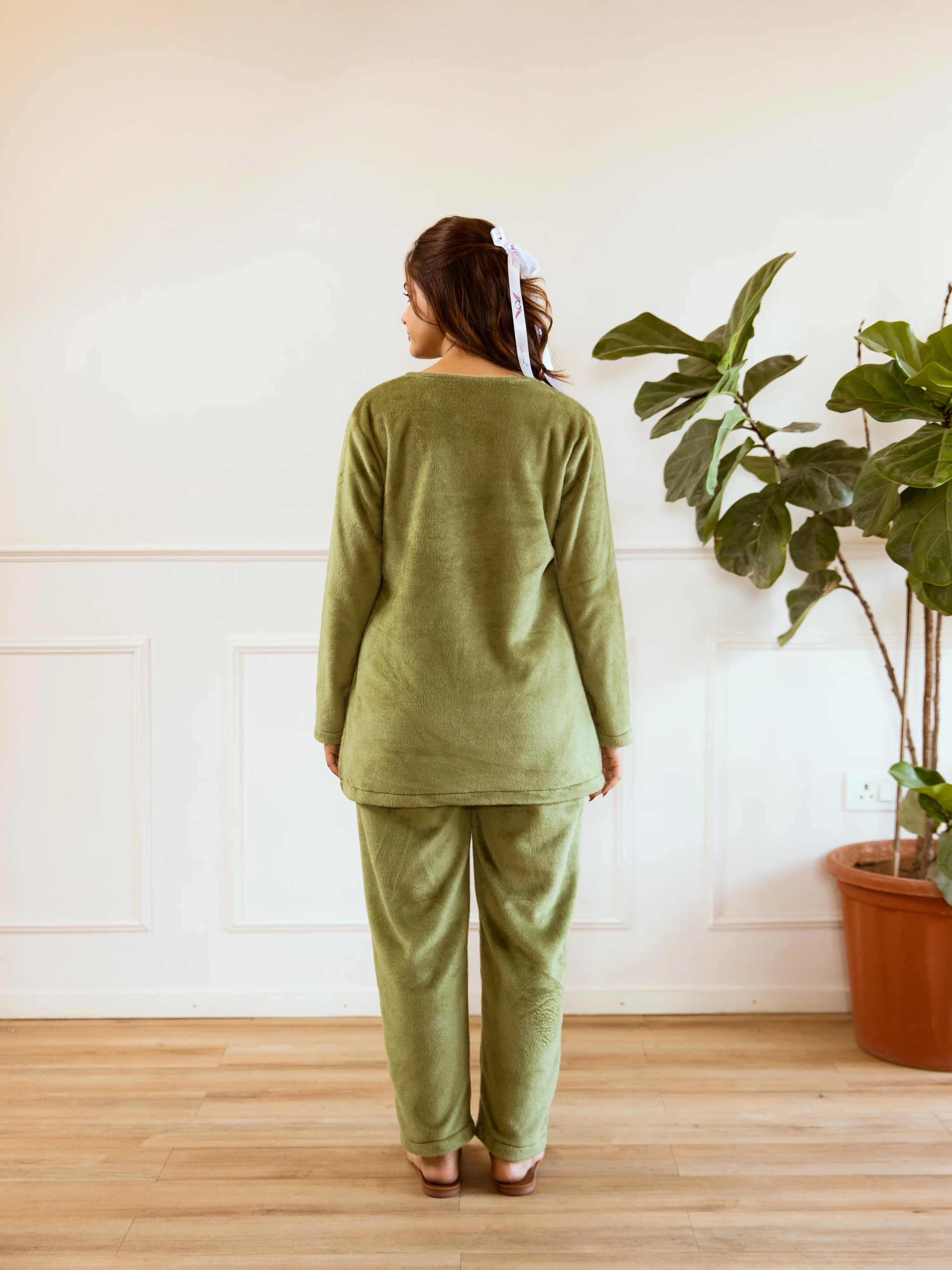 Green Super Soft Woollen Cardigan Set - Image 7