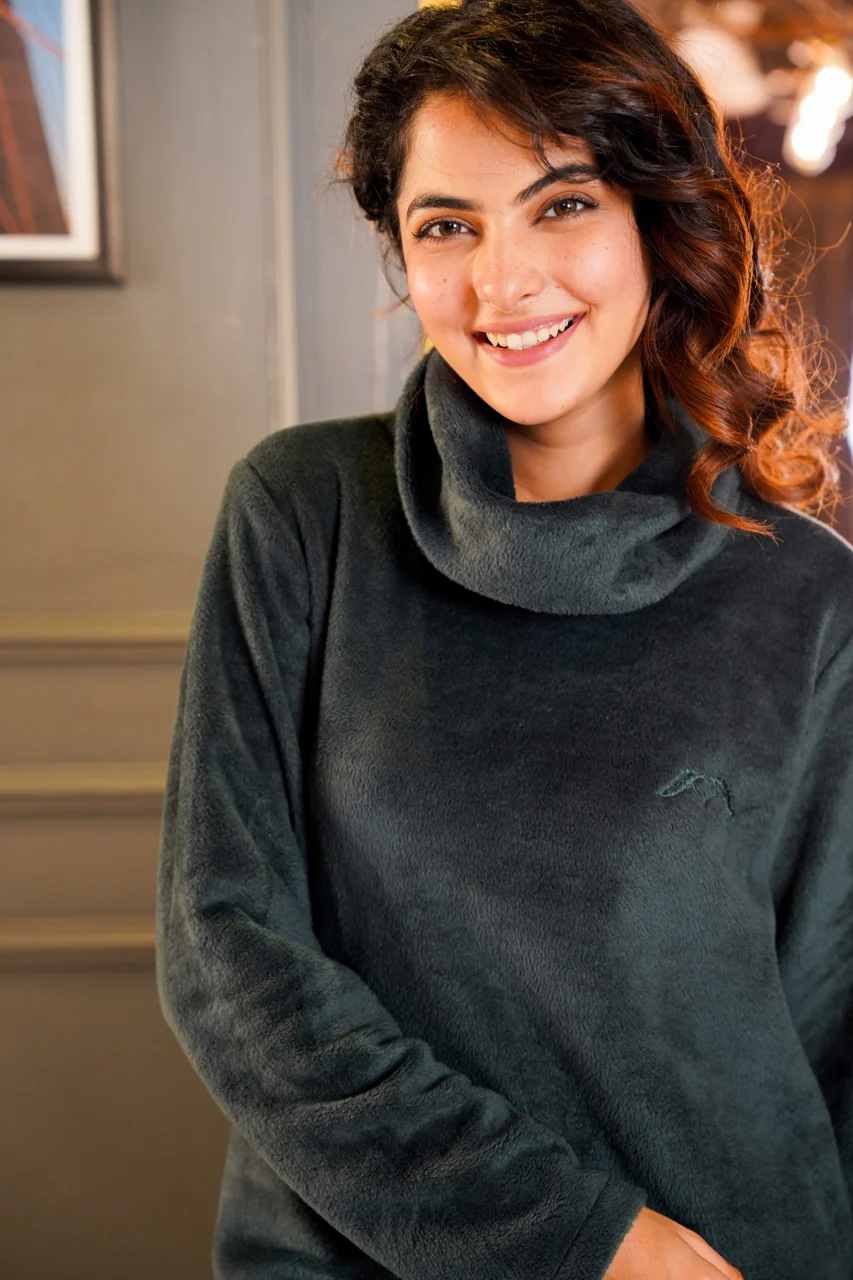 High Neck Super Soft Emerald Woollen Set - Image 14