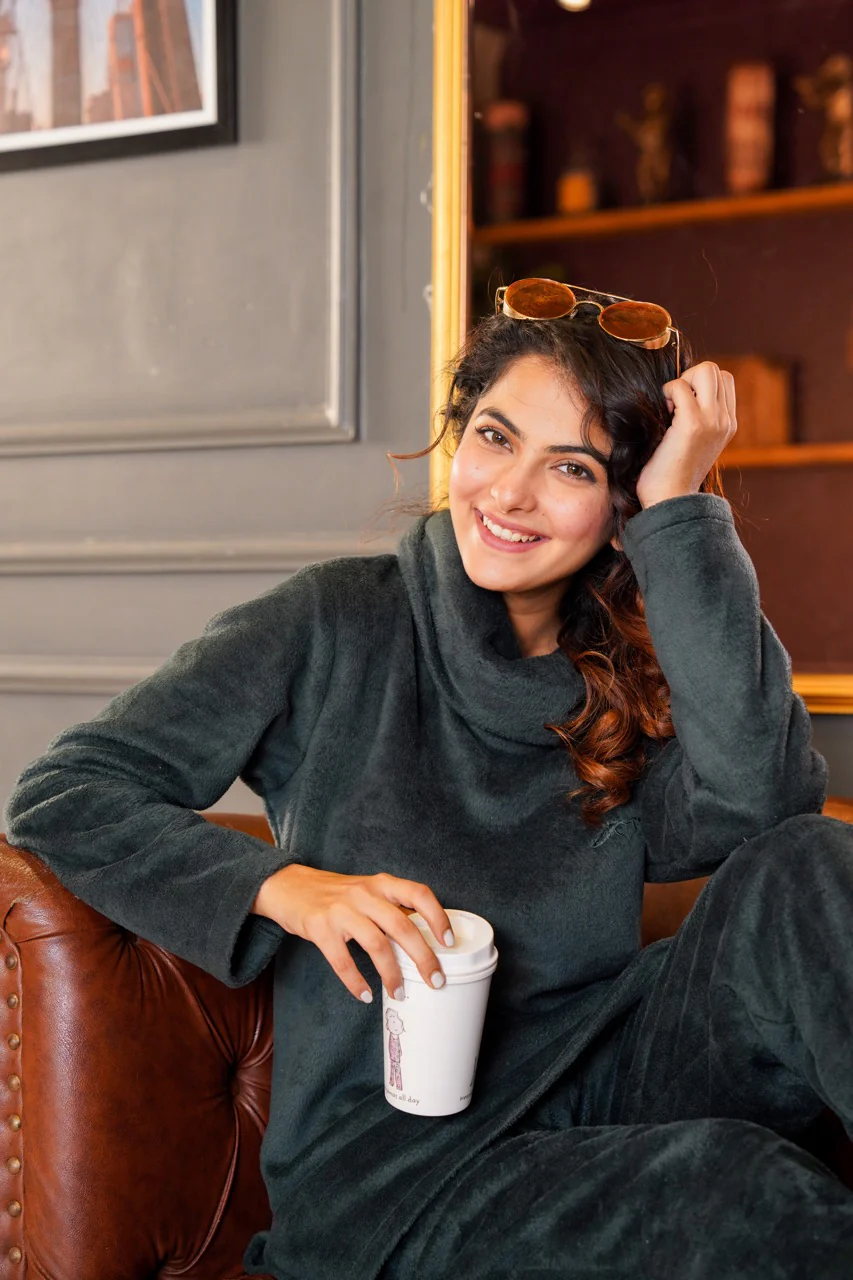 High Neck Super Soft Emerald Woollen Set - Image 6