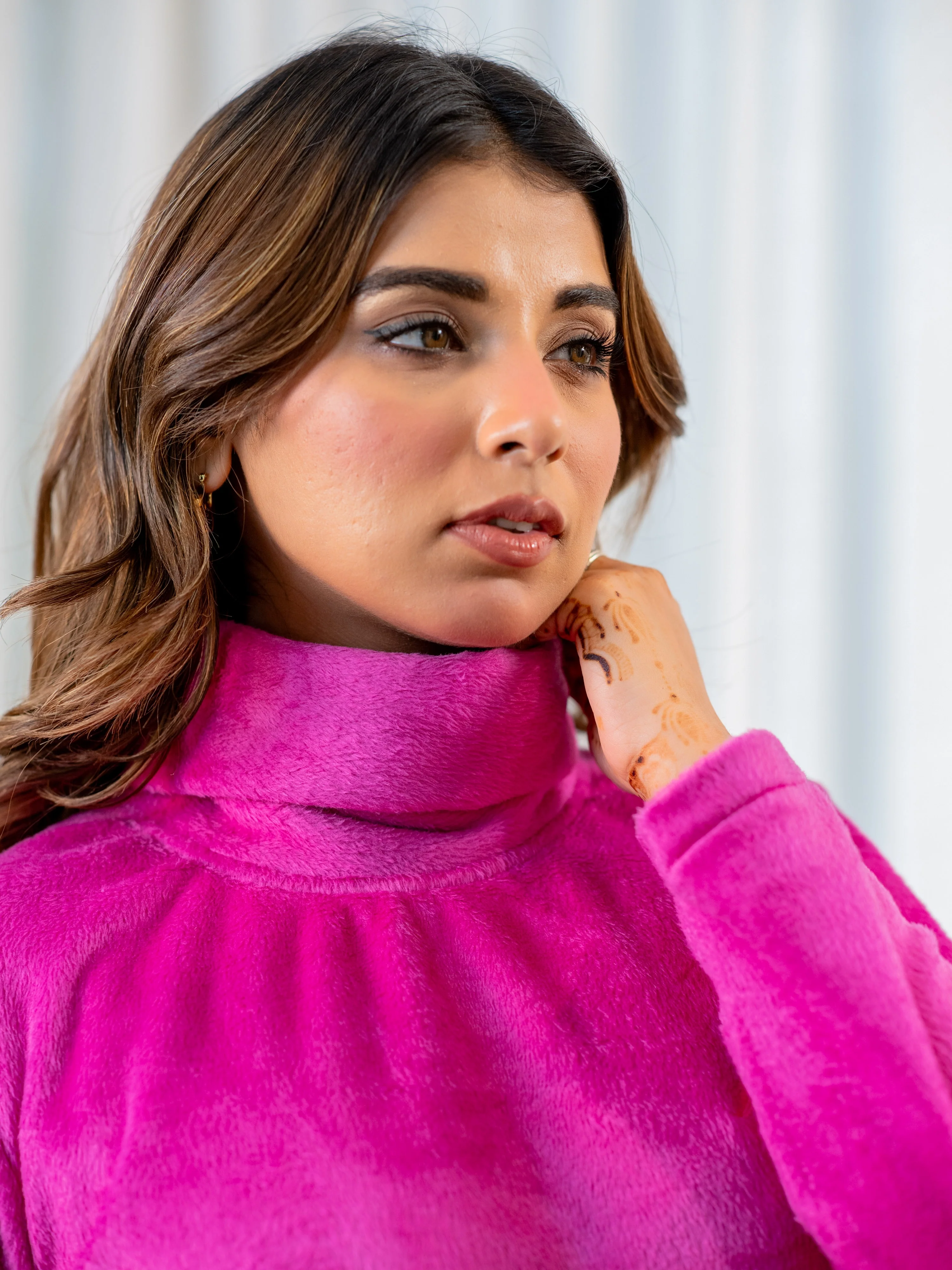 High Neck Super Soft Hot Pink Woollen Set - Image 7
