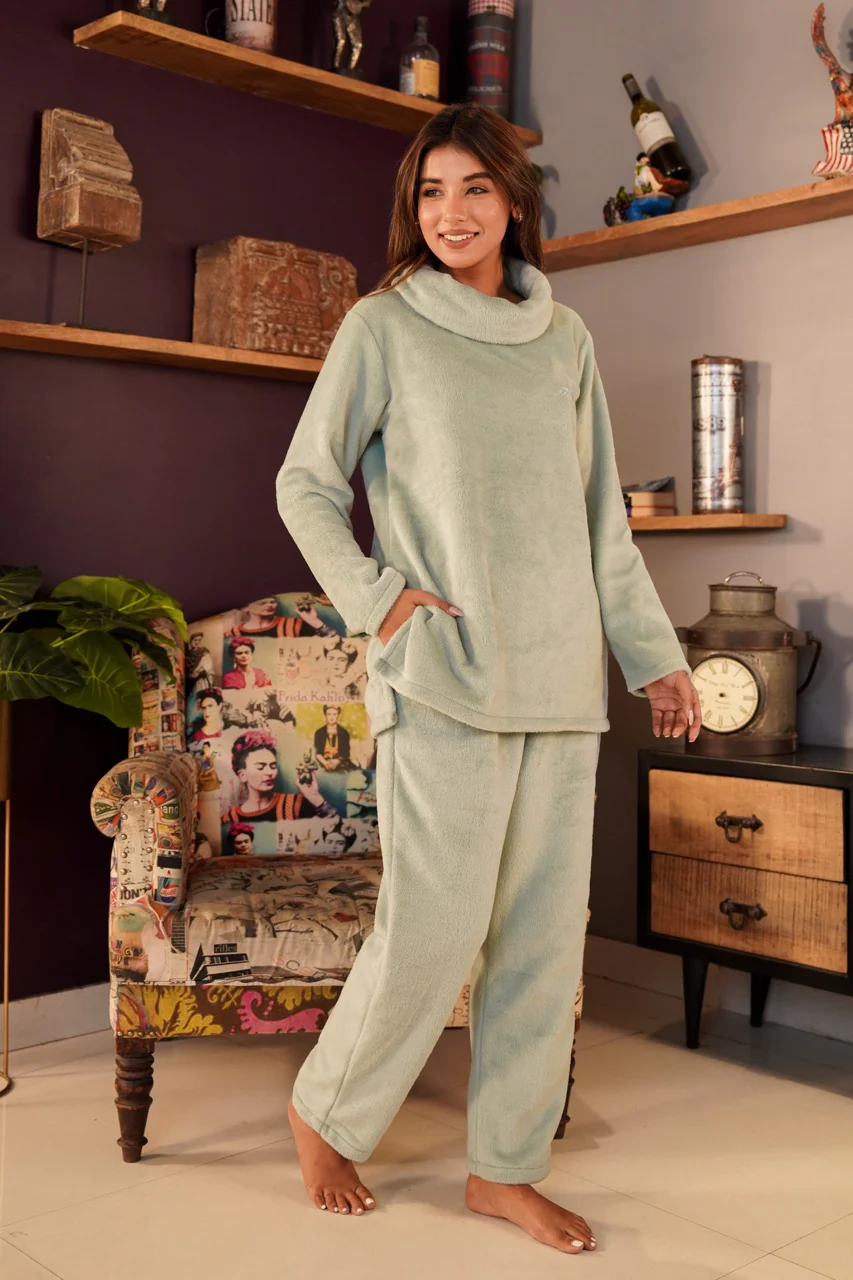 High Neck Super Soft Turquoise Woollen Set - Image 5