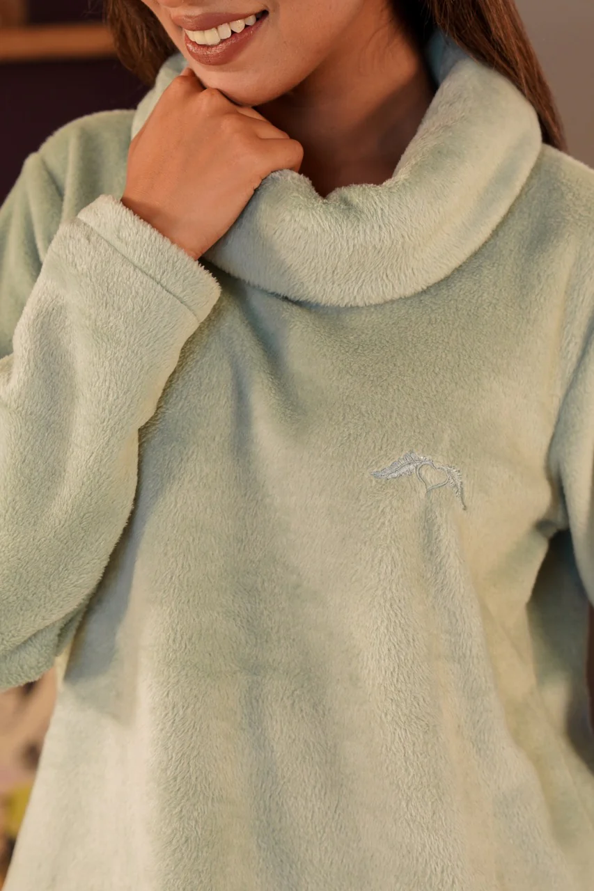High Neck Super Soft Turquoise Woollen Set - Image 8