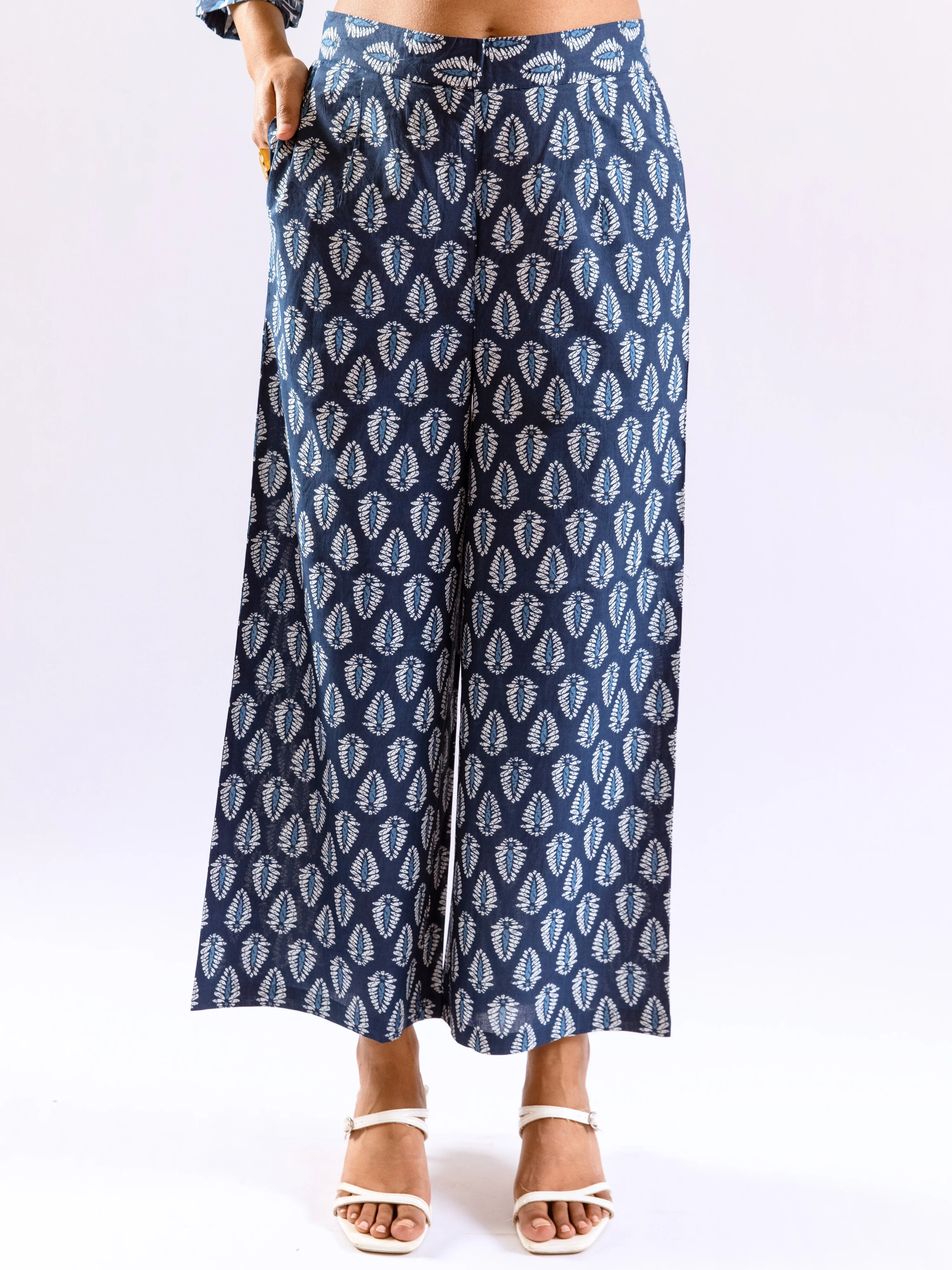 Indigo Floral Flirt Pure Cotton Back Pleated Co-ord set - Image 3