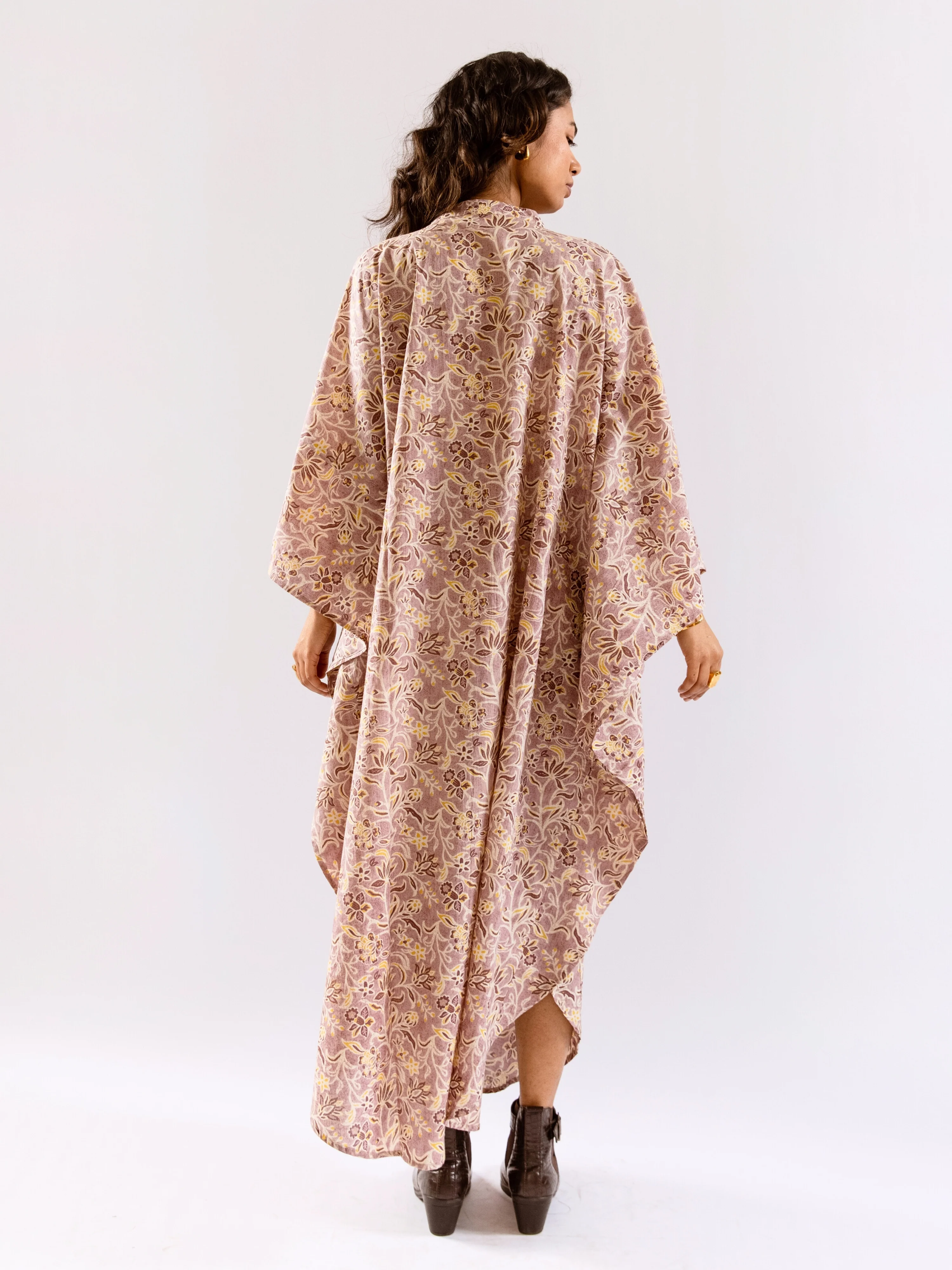 Lavender Floral Flirt Pure Cotton V neck Kaftan Dress - Image 4
