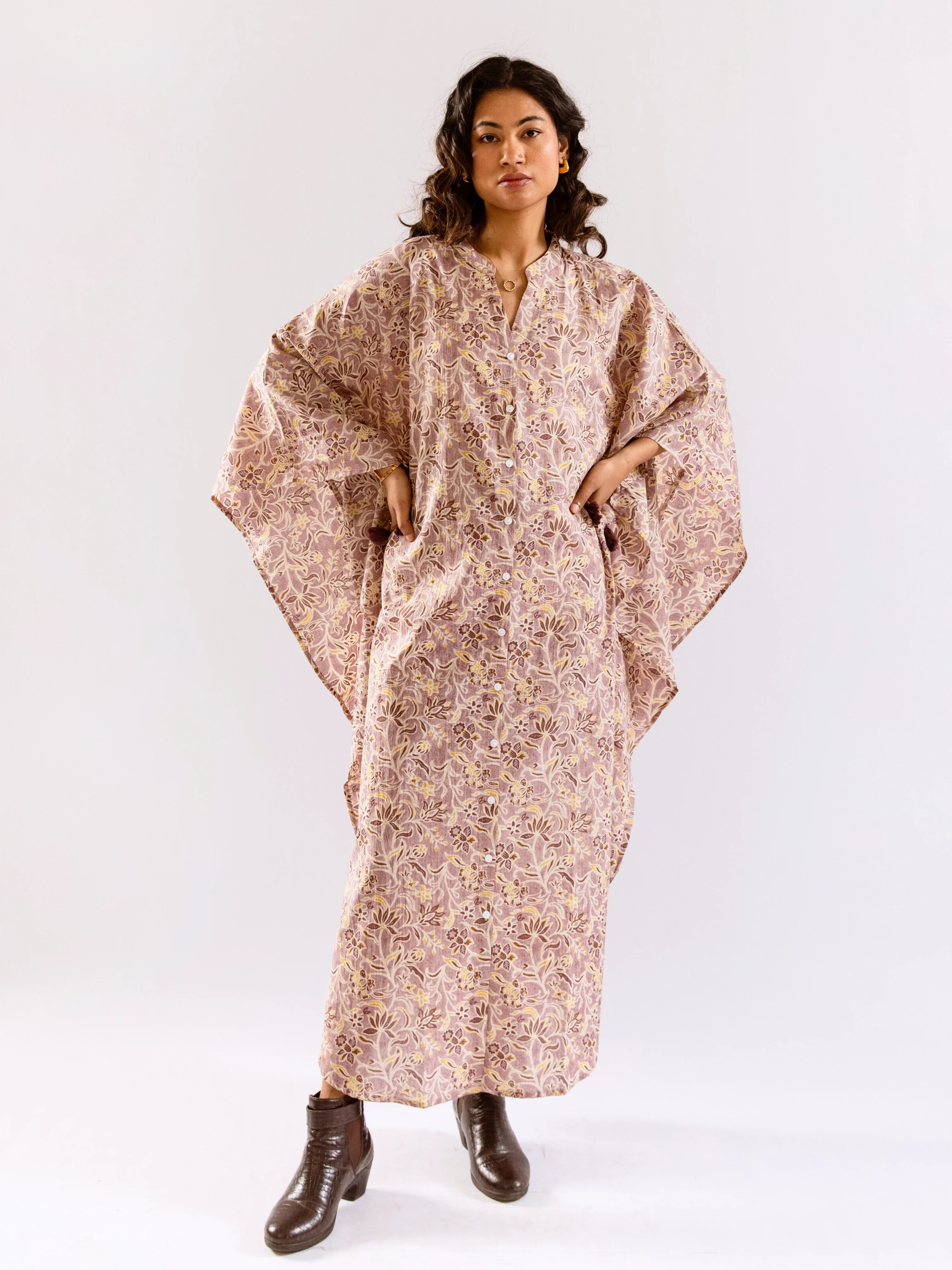 Lavender Floral Flirt Pure Cotton V neck Kaftan Dress - Image 6