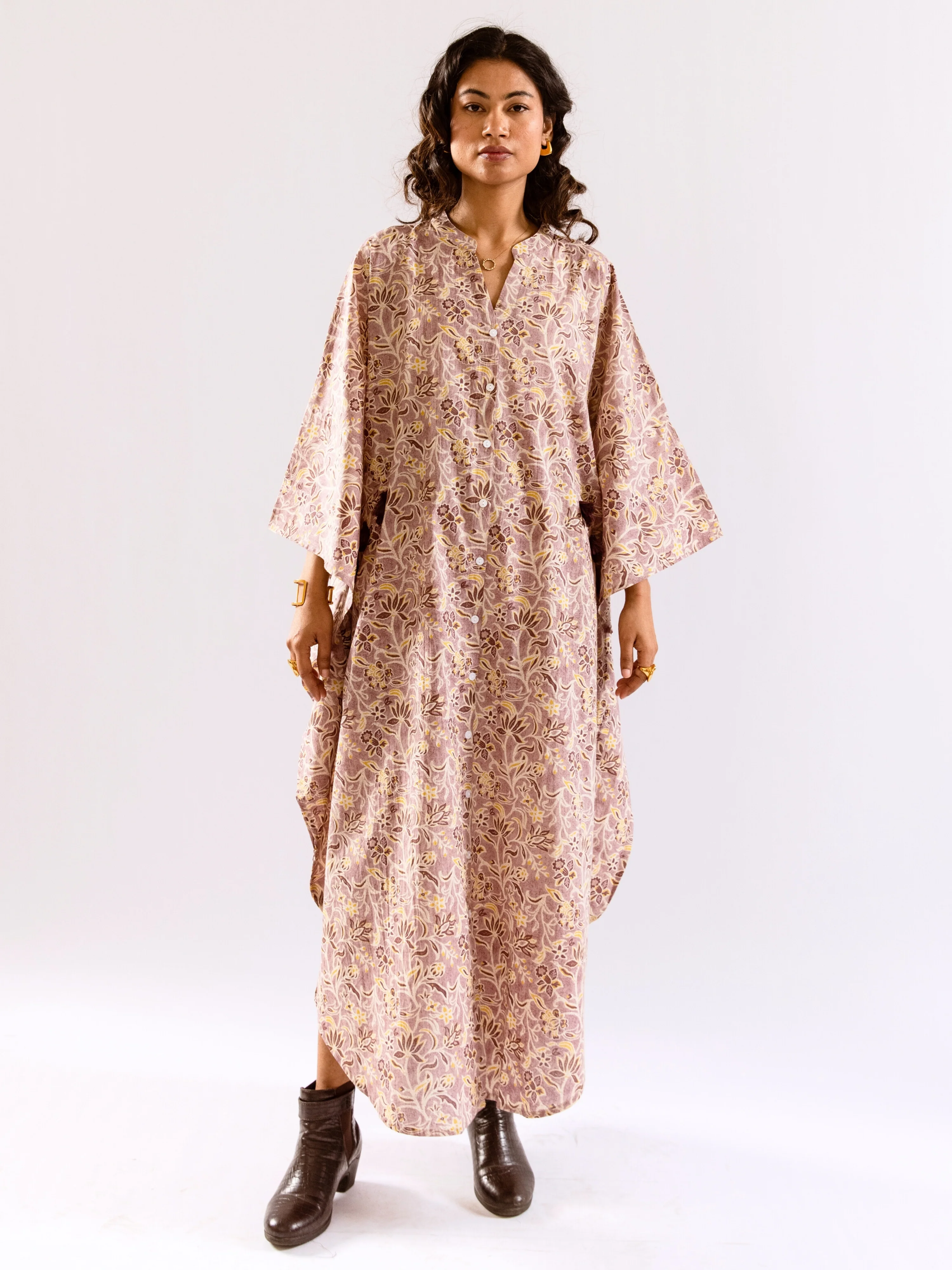 Lavender Floral Flirt Pure Cotton V neck Kaftan Dress - Image 9