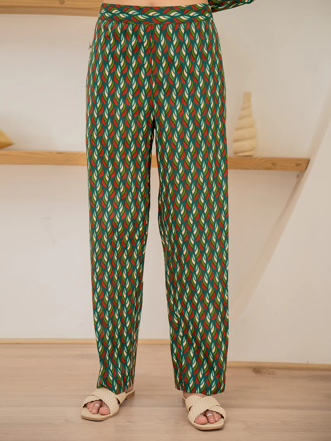 Leafy Pleate Forest Noir Green Co-Ord Set - Image 15