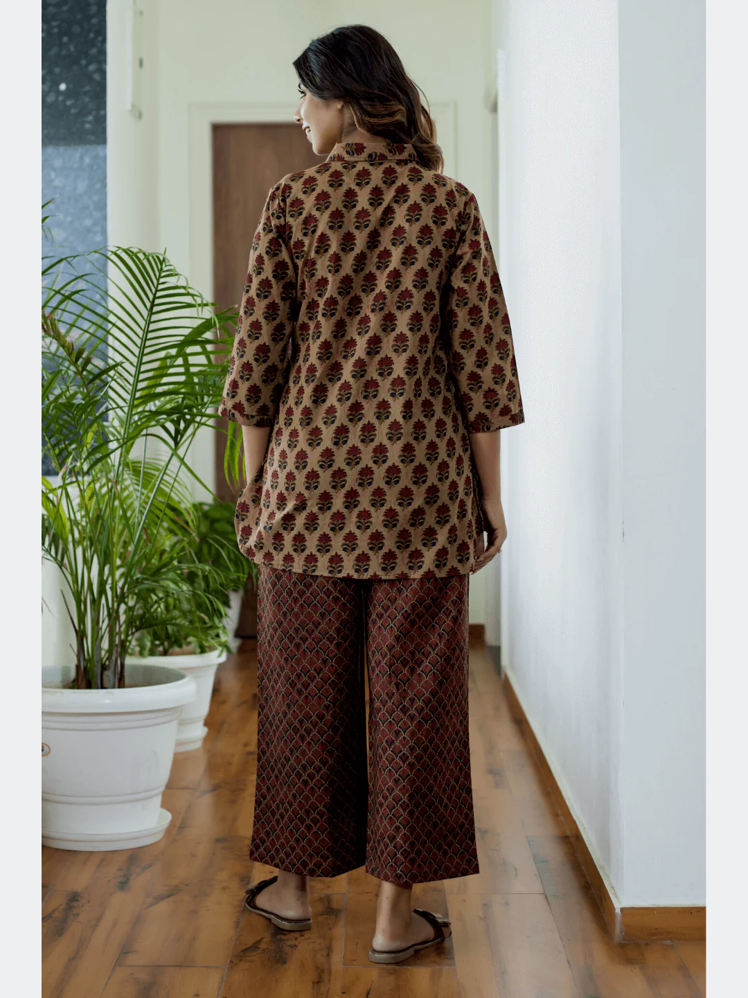 Mesh Brown Collared Cotton Loungewear - Image 3