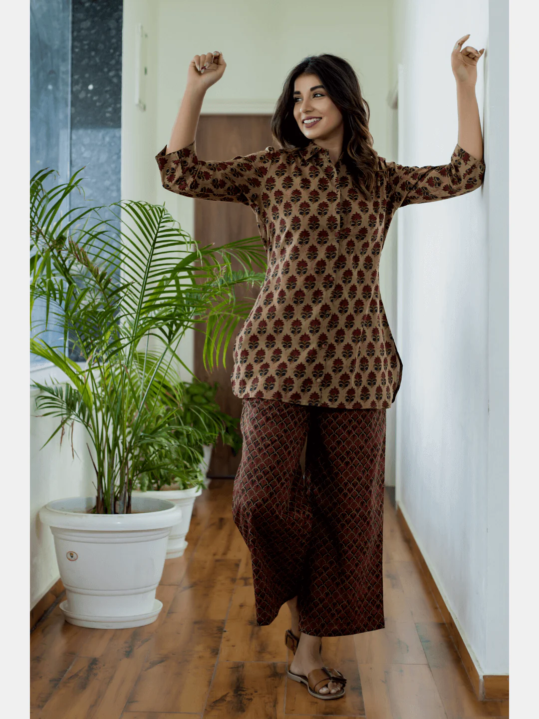 Mesh Brown Collared Cotton Loungewear - Image 4