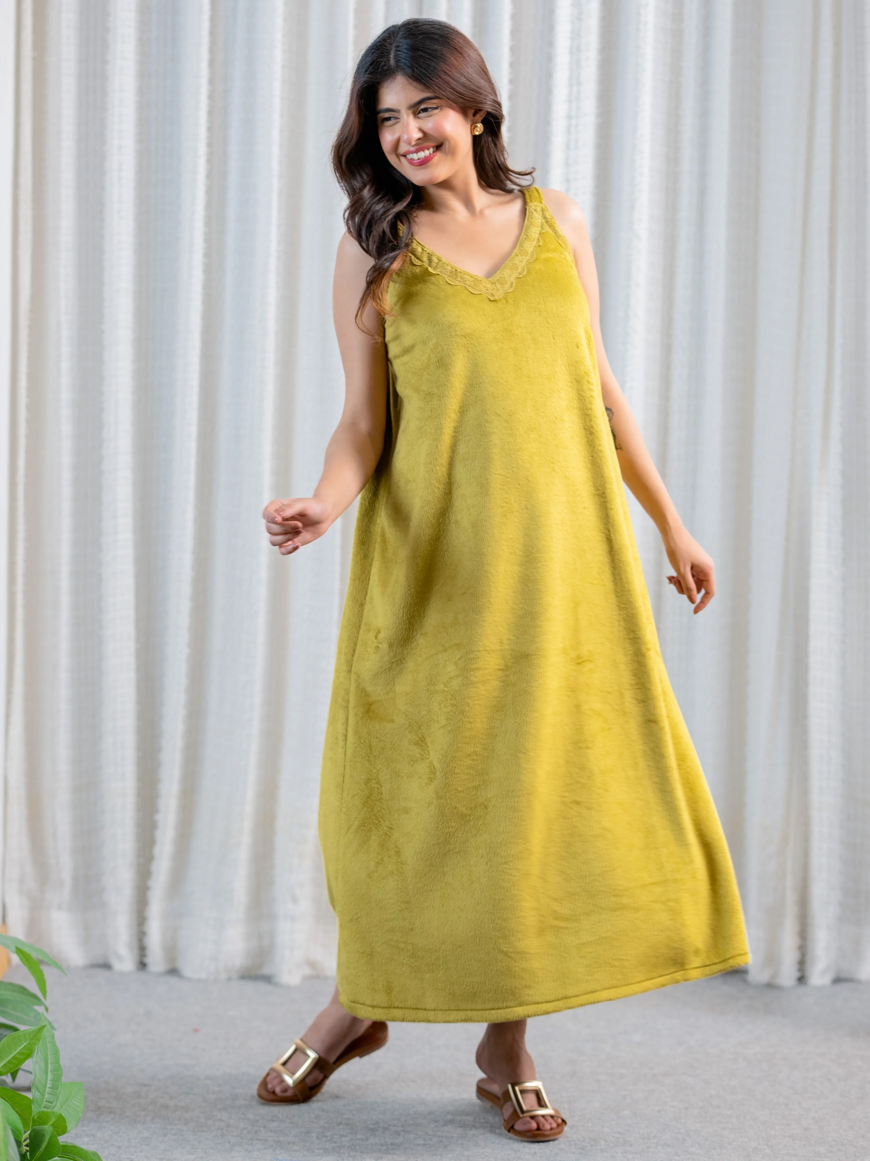 Olive Super Soft Woollen Maxi & Shrug Set - Image 6