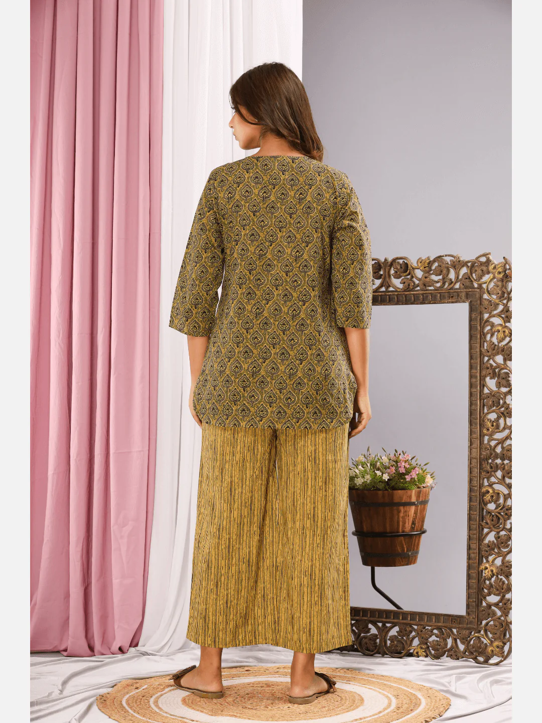 Green Paan Cotton Loungewear - Image 9