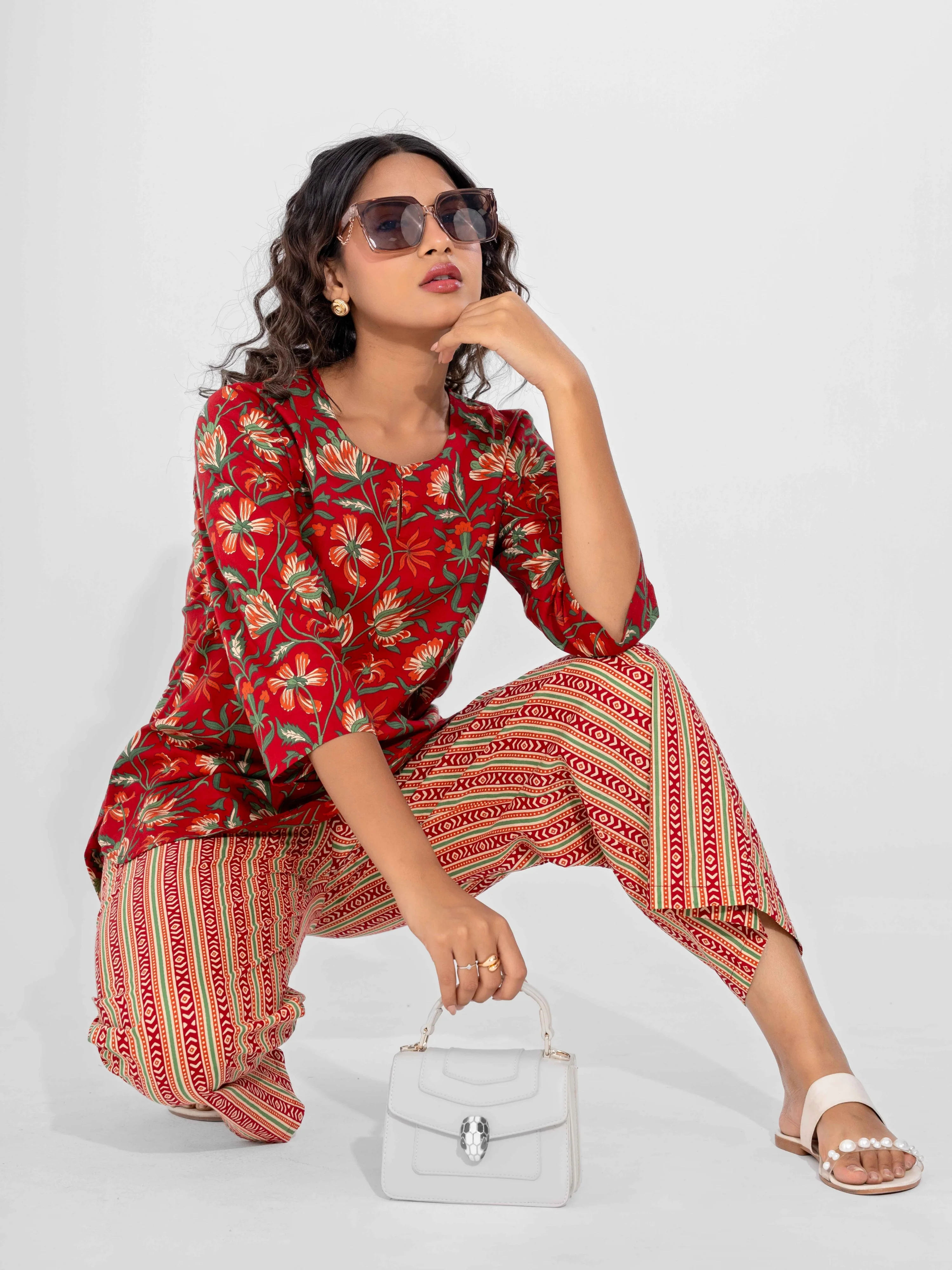 Red Nazakat Pure Cotton Round Neck Co-ord set - Image 12