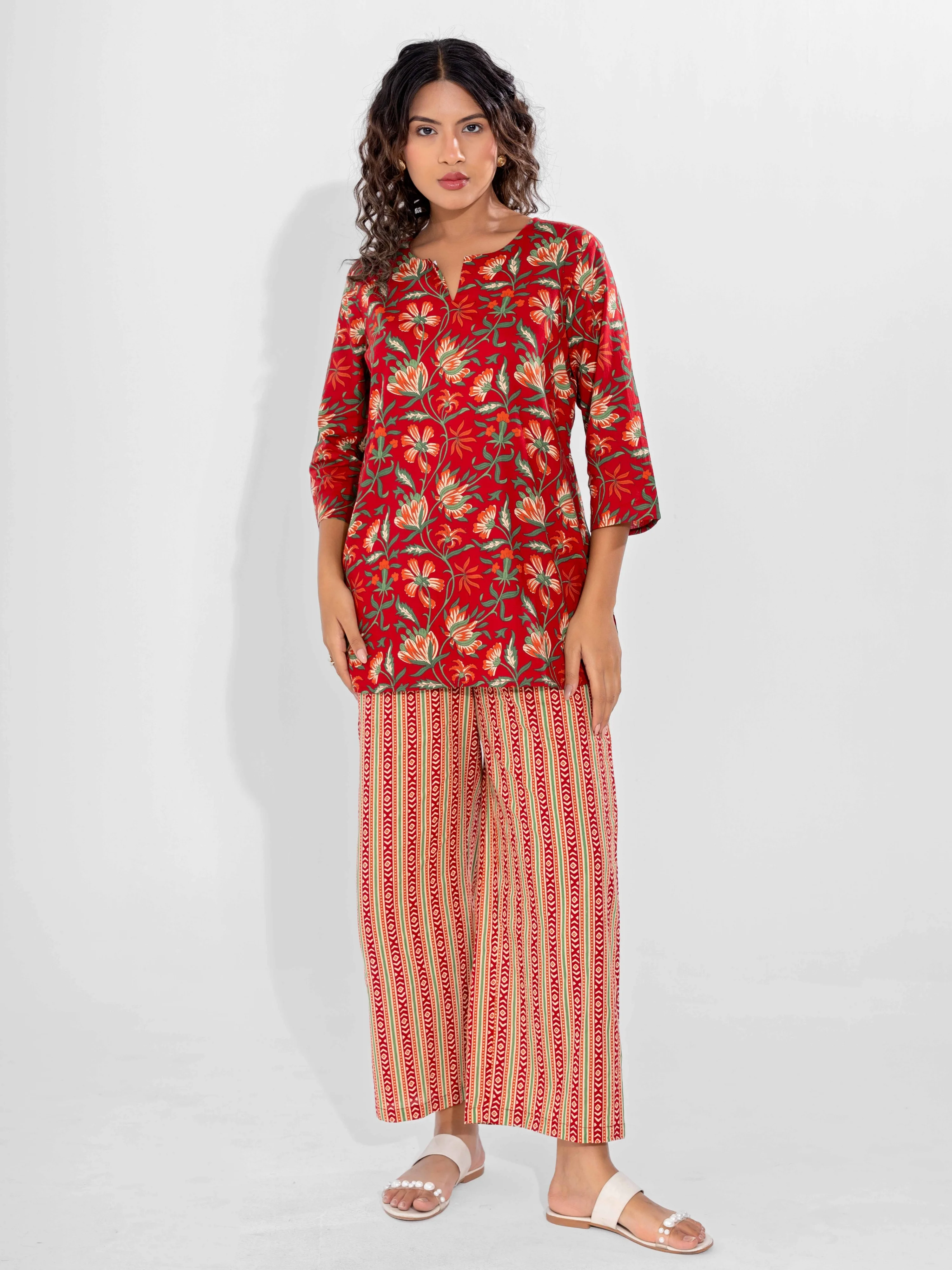 Red Nazakat Pure Cotton Round Neck Co-ord set - Image 5