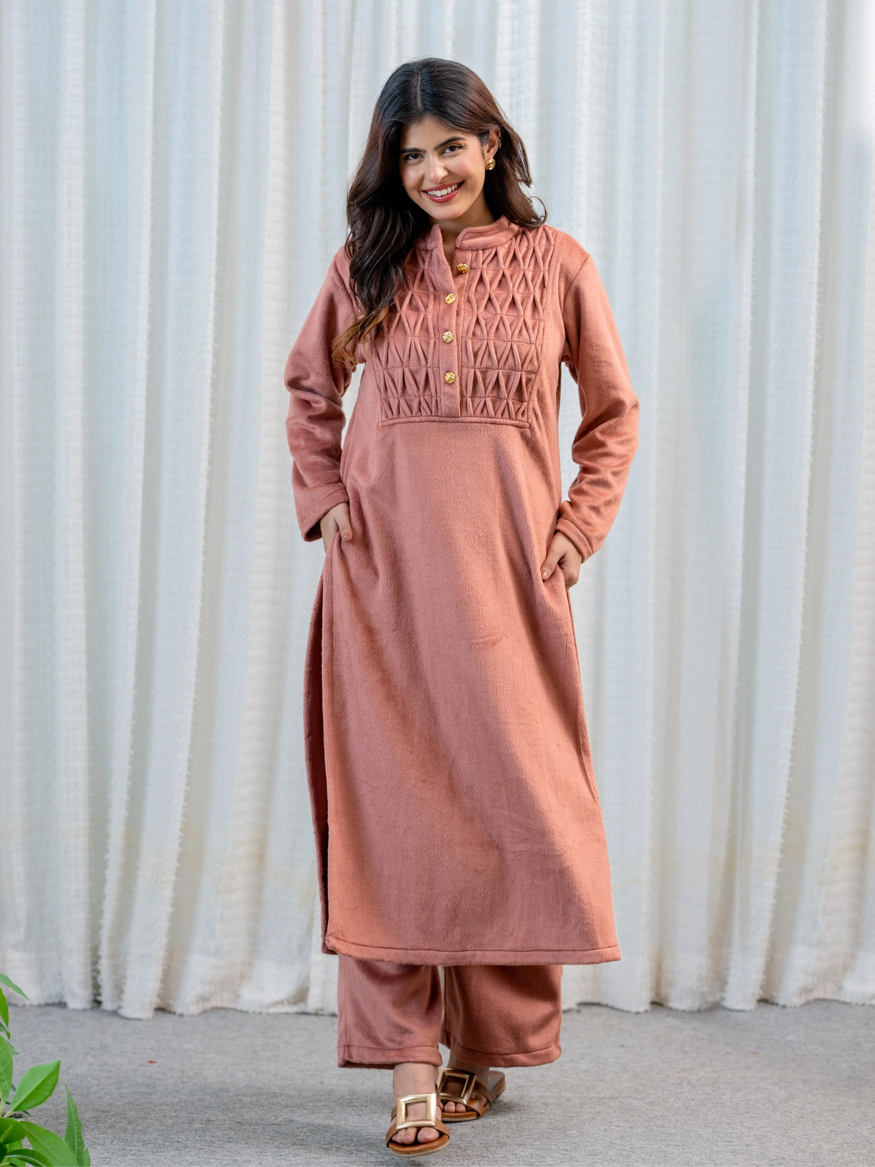 Super Soft Dusty Pink Pleated Long Kurta Woollen Set - Image 4