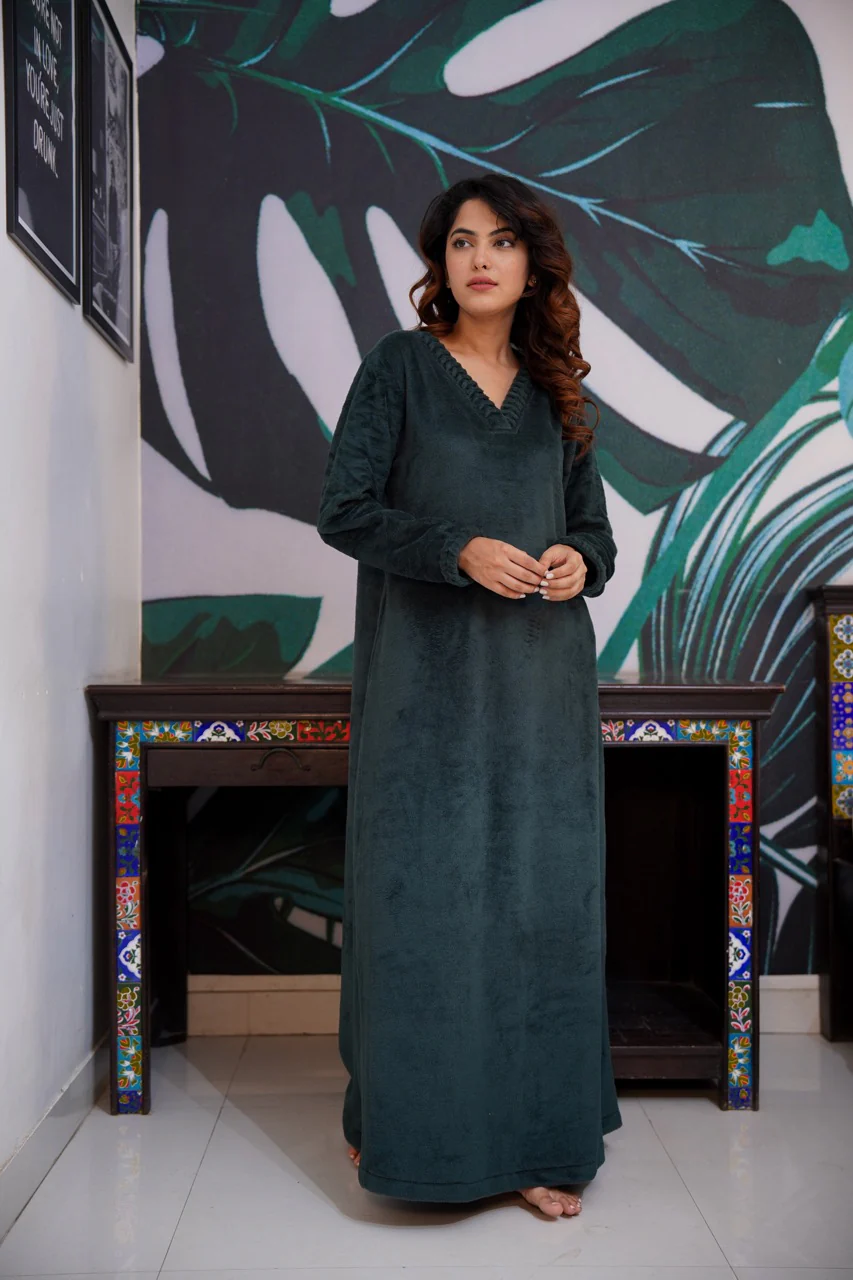 Super Soft Emerald V Neck Woollen Maxi - Image 14