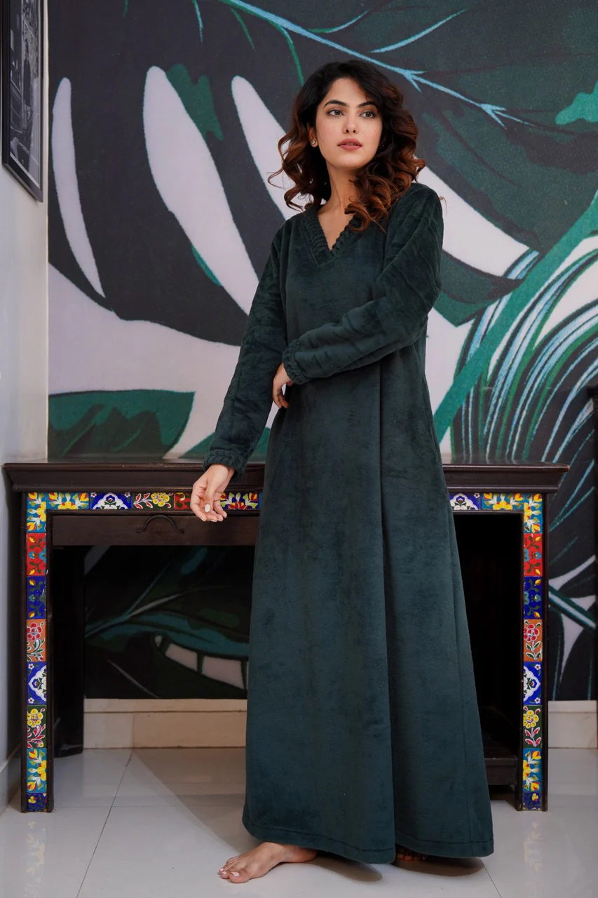 Super Soft Emerald V Neck Woollen Maxi - Image 5