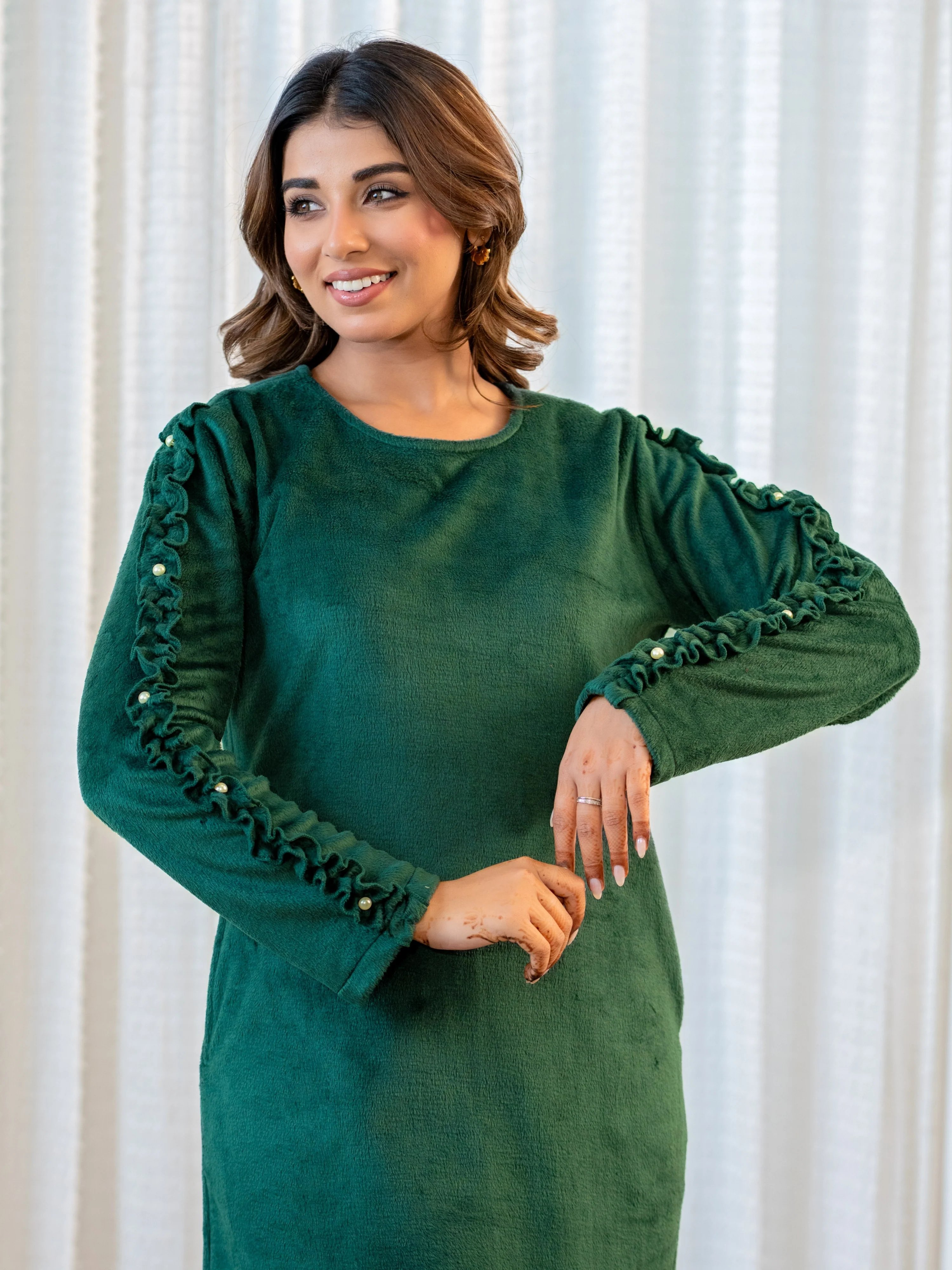 Super Soft Emeraled Green Woollen Ruffle Sleeve Midi Dress - Image 5
