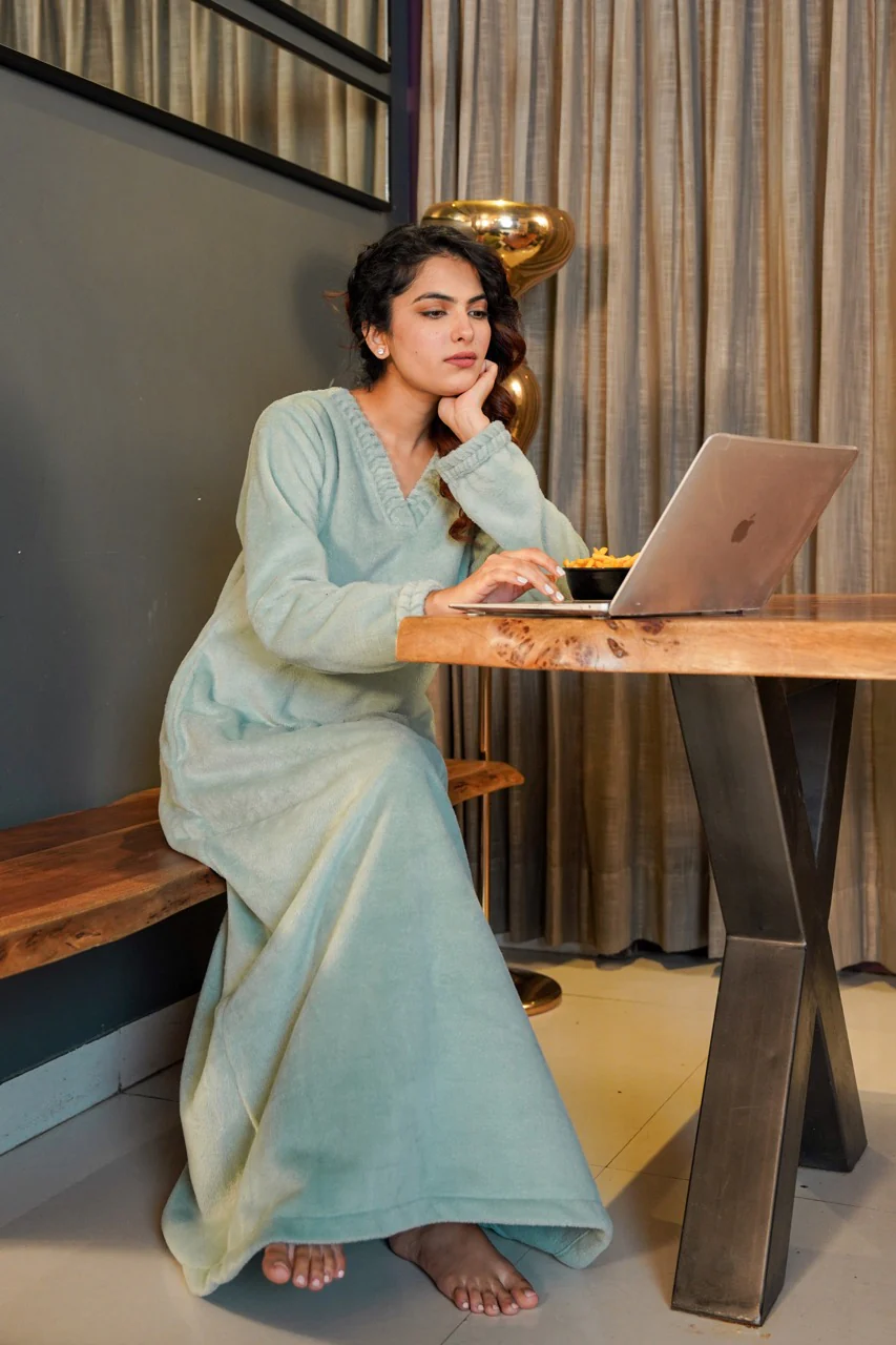 Super Soft Turquoise V Neck Woollen Maxi - Image 4