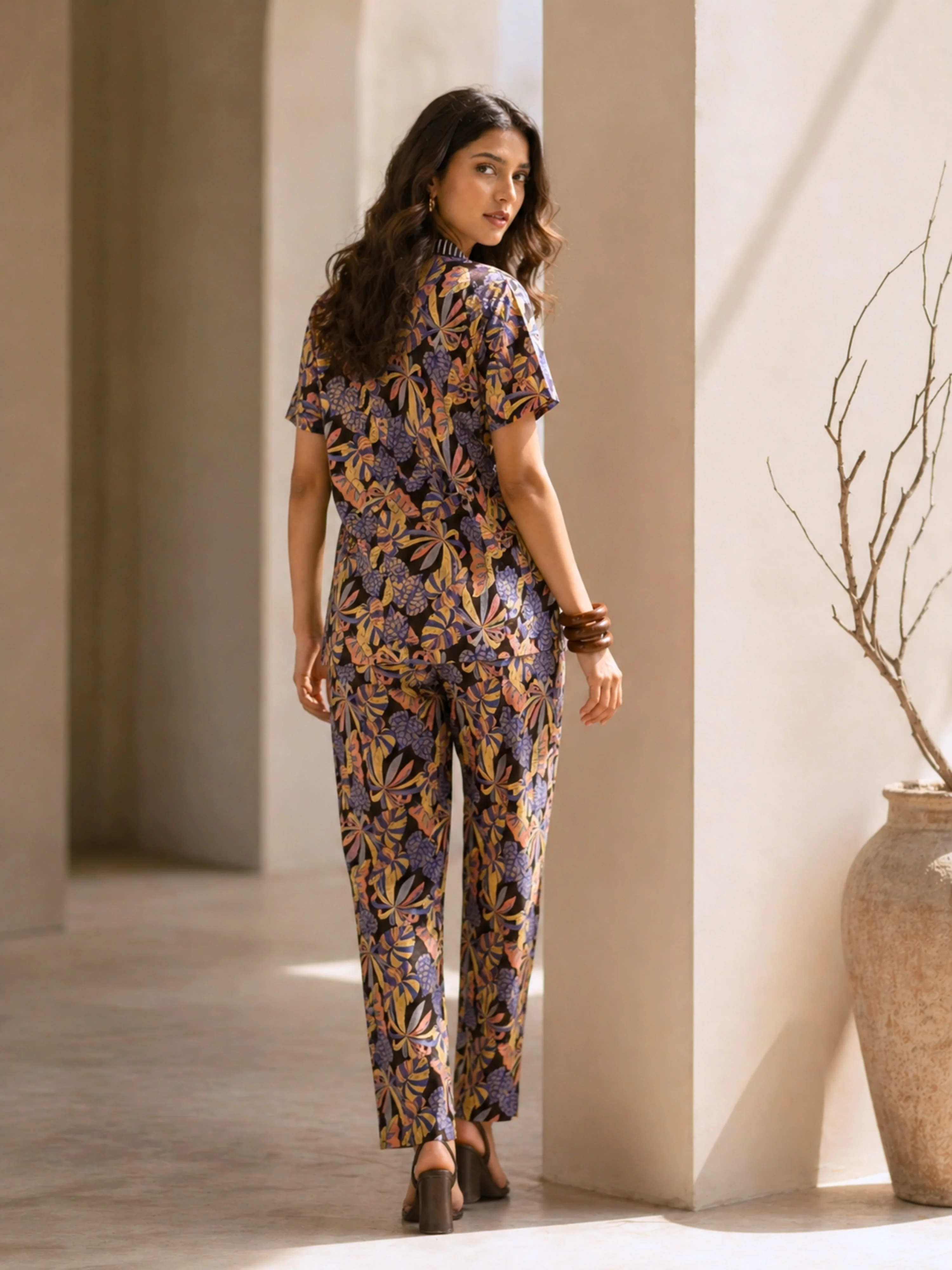 Tropical Noir Bloom Short Sleeve Co-Ord Set - Image 8