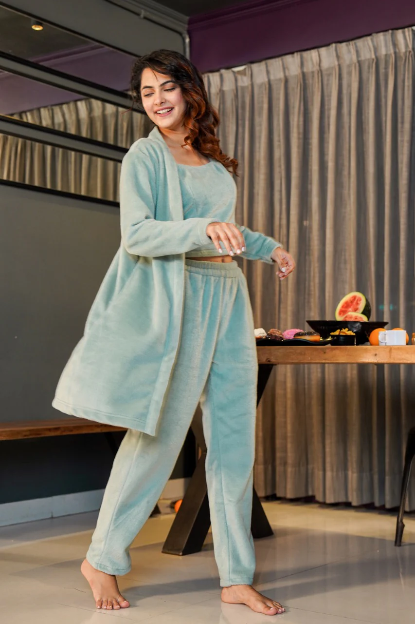 Turquoise Super Soft Woollen 3 Piece Set - Image 8