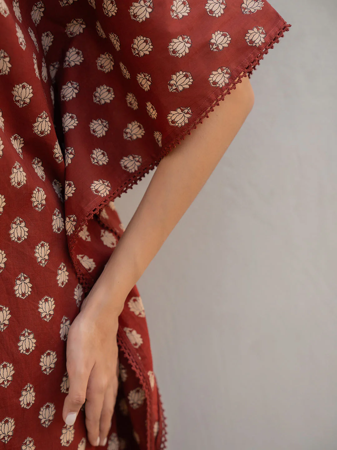 V-Neck Lace Burnt Umber Brown Kaftan - Image 4