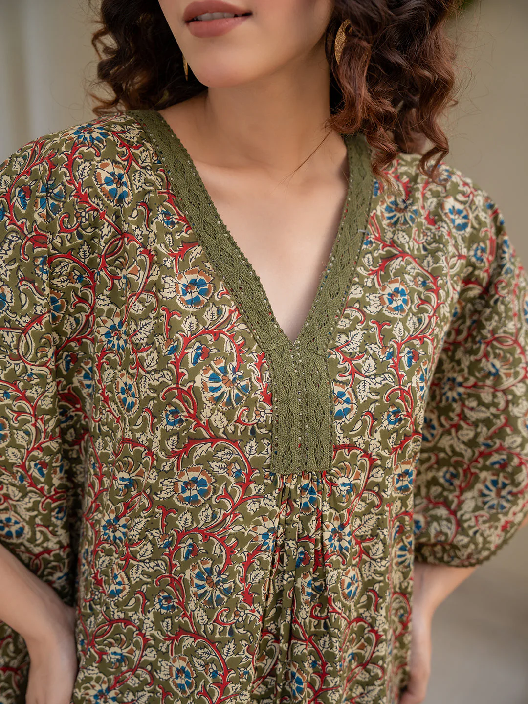 V-Neck Lace Olive Green Kaftan - Image 10