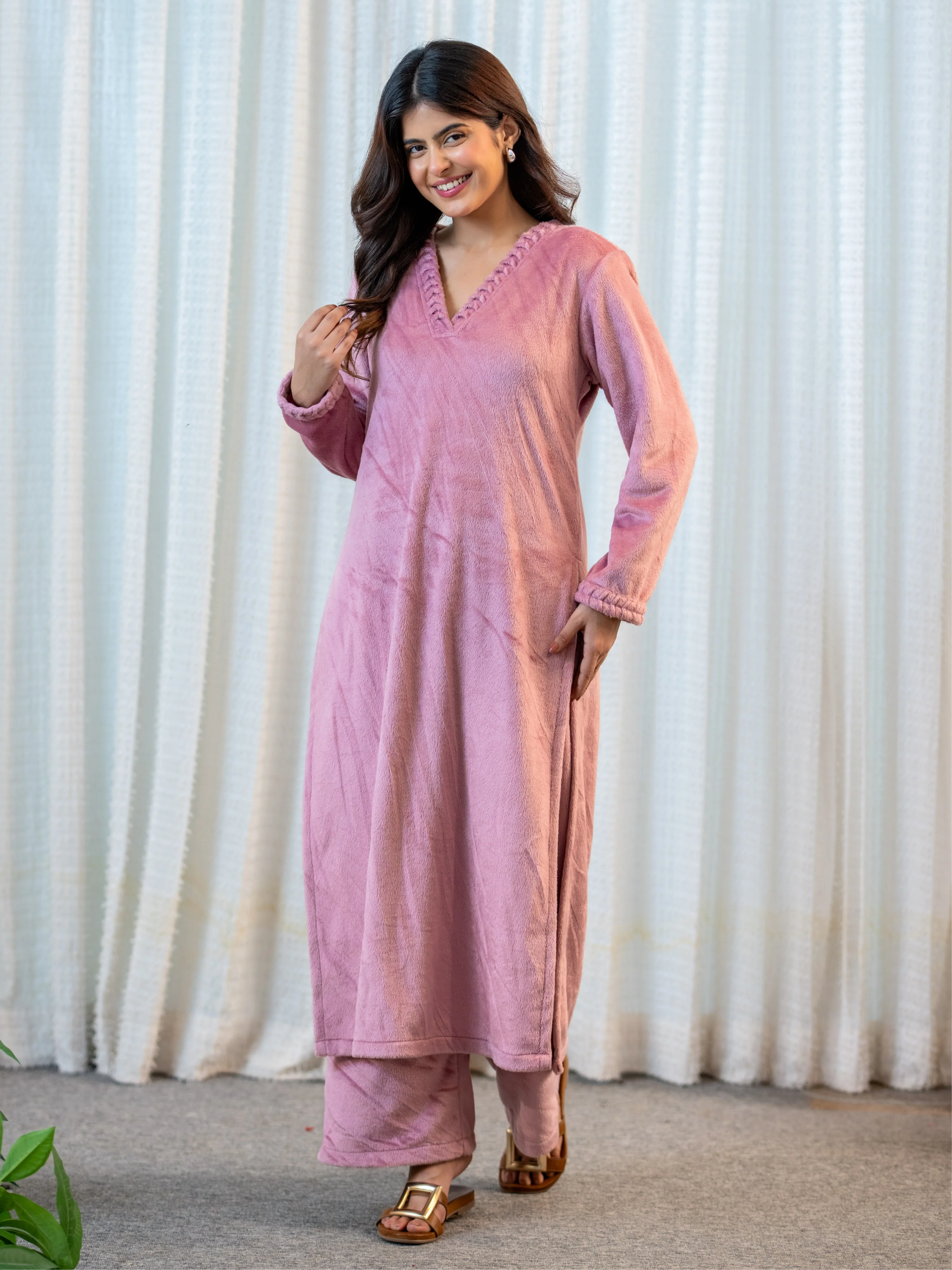 V Neck Super Soft Candy Pink Long Kurta woollen Set - Image 7