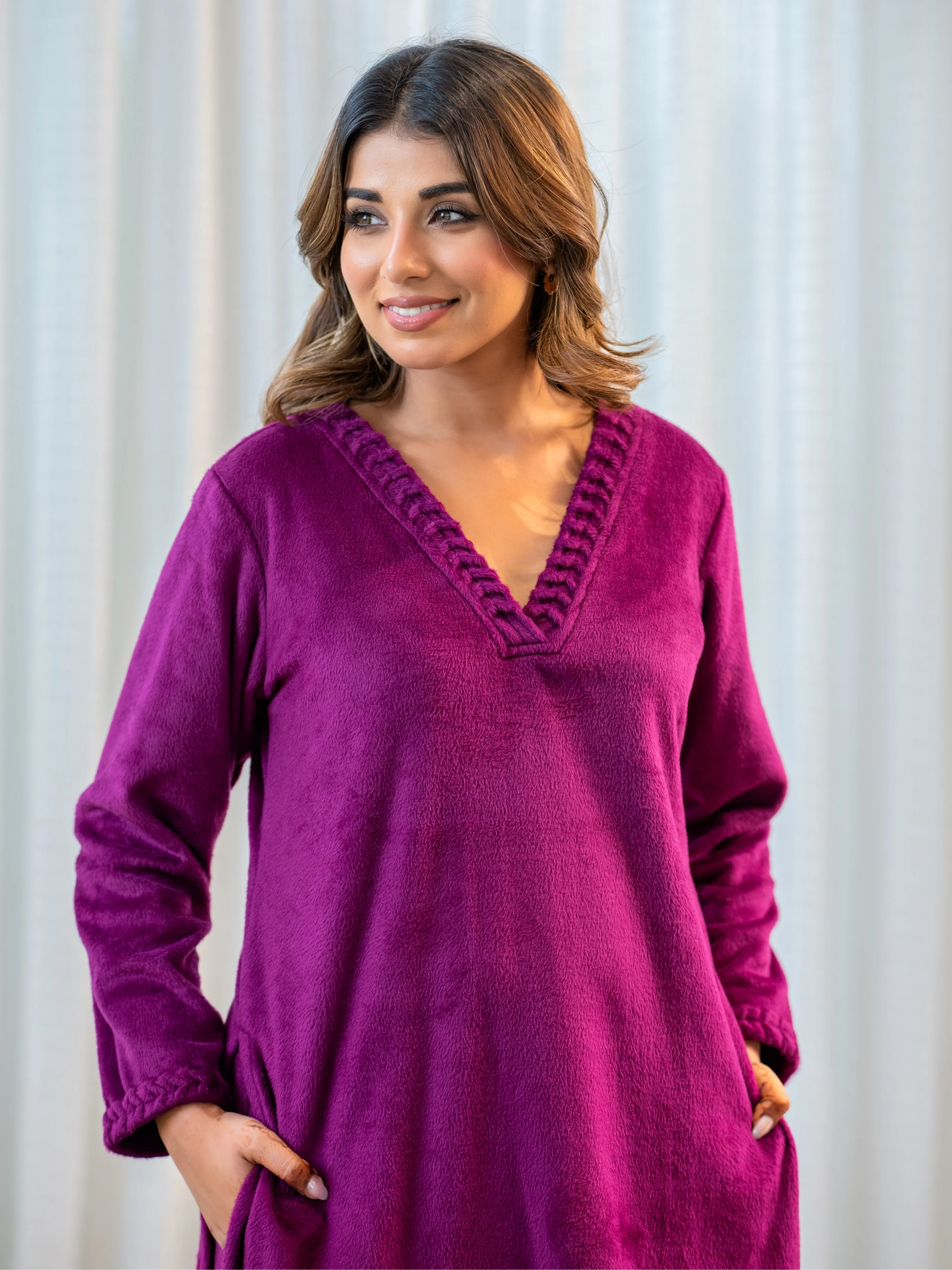 V Neck Super Soft Wine Long Kurta woollen Set - Image 2