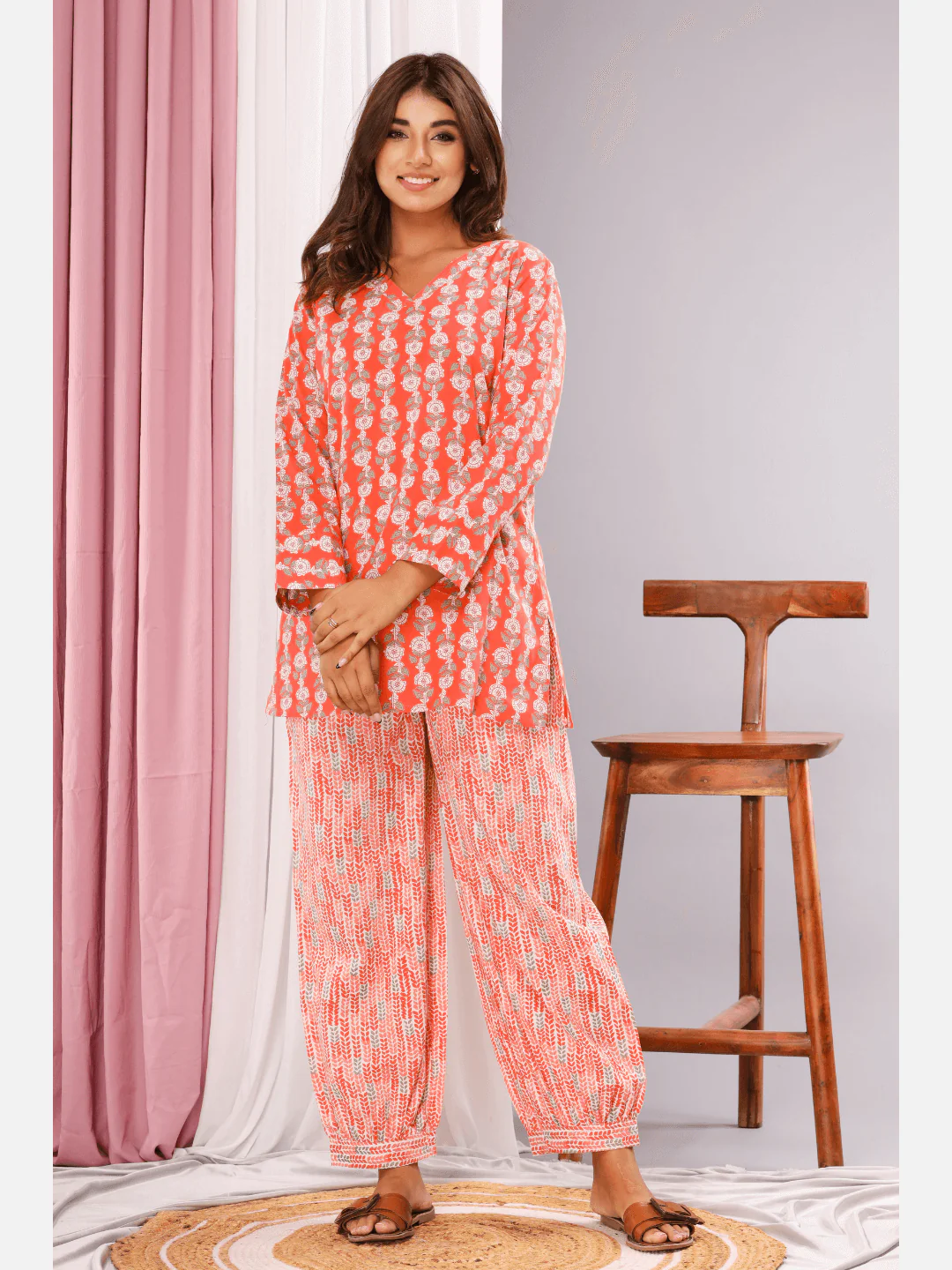 V Neck Tango Loungewear - Image 7