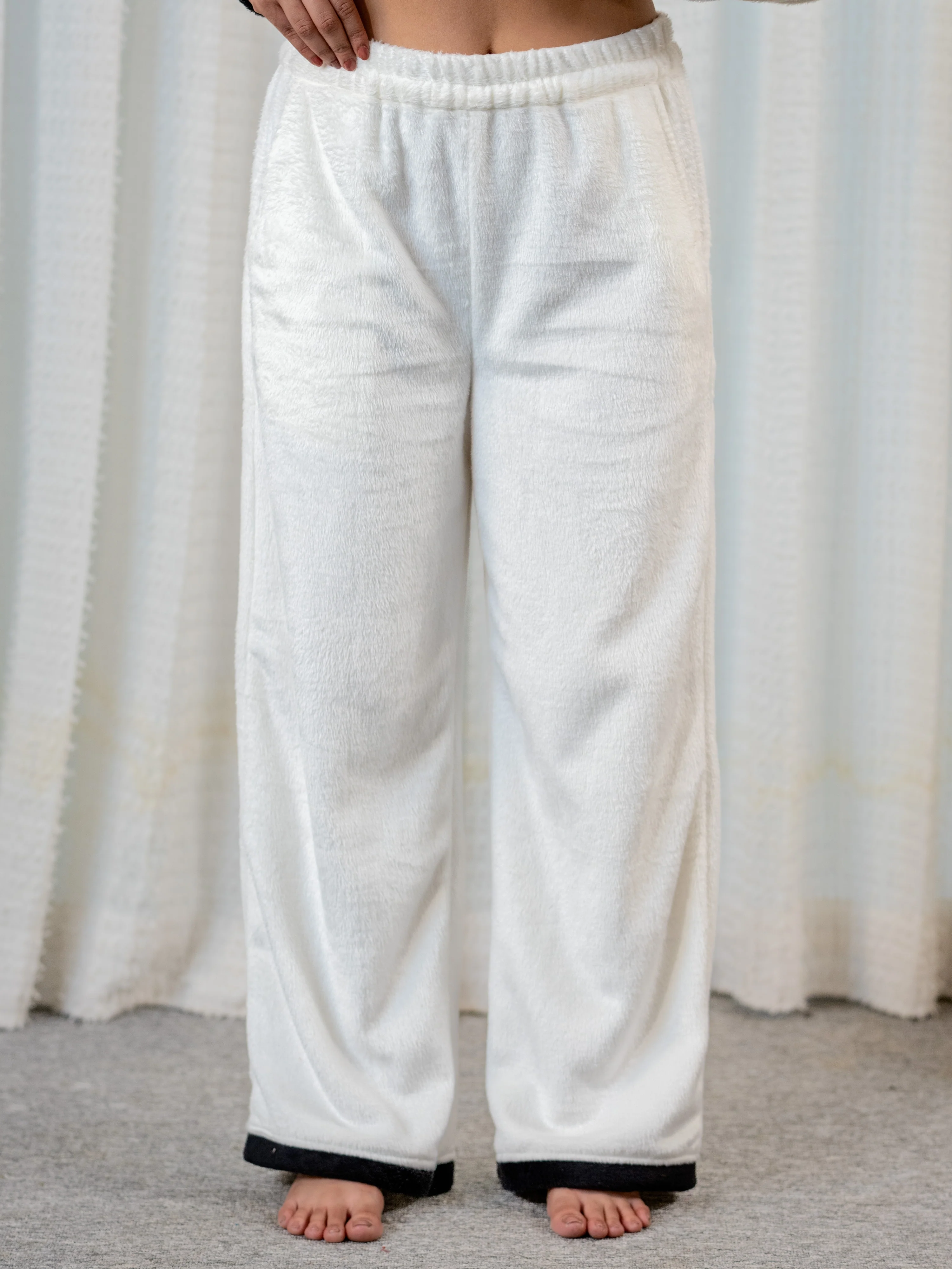 White Super Soft Woollen Broach Cardigan Set - Image 9
