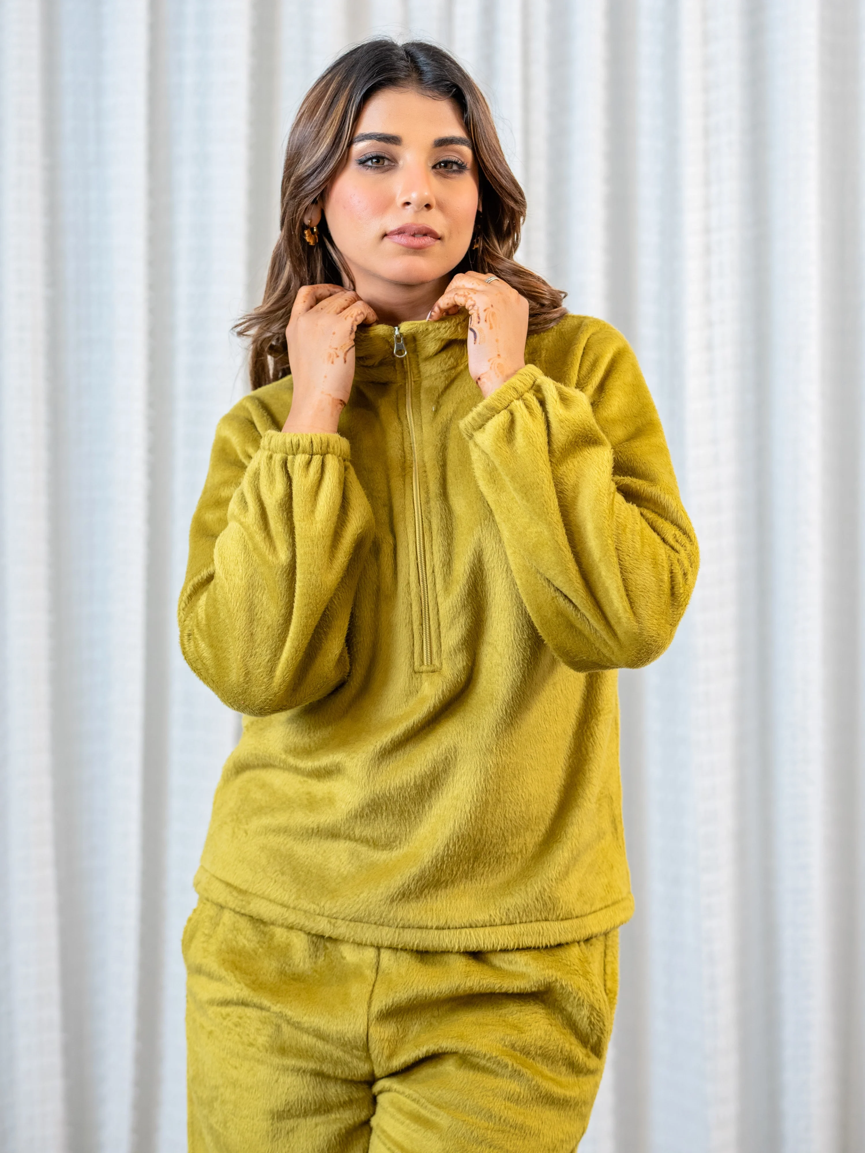 Zip-Up Super Soft Olive Woollen Sweatshirt Set - Image 6