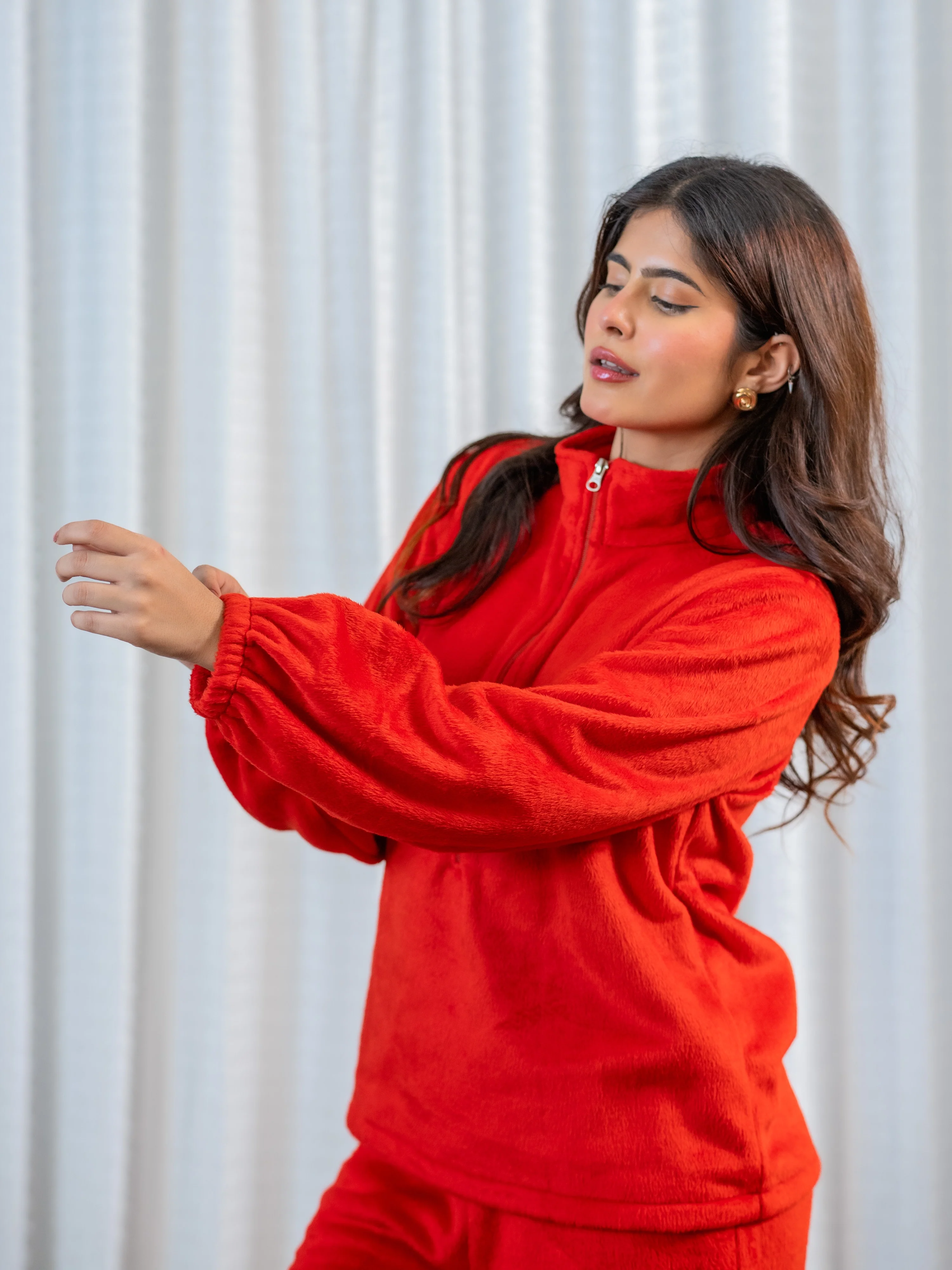 Zip-Up Super Soft Red Woollen Sweatshirt Set - Image 5